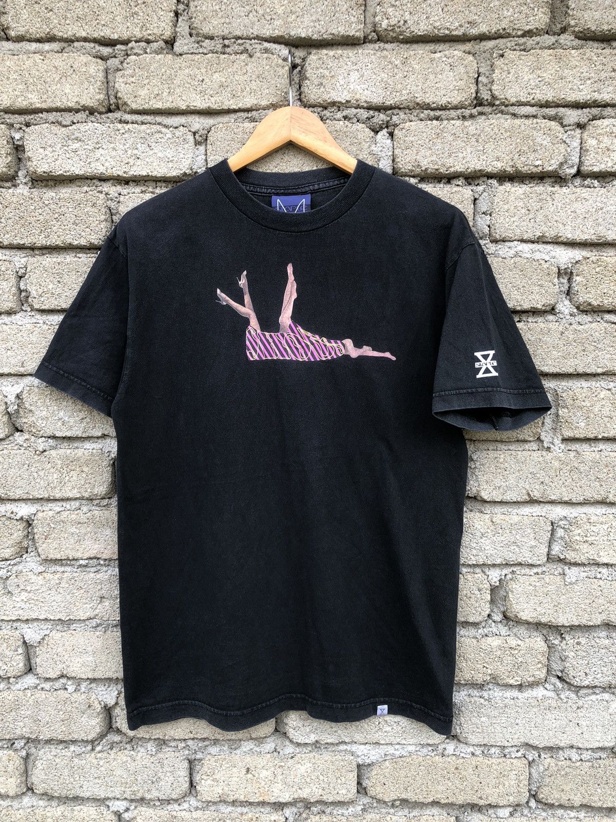Staple Vintage Y2K Sunfaded Staple Shoes Graphic Tee Size US M / EU 48-50 / 2 - 1 Thumbnail