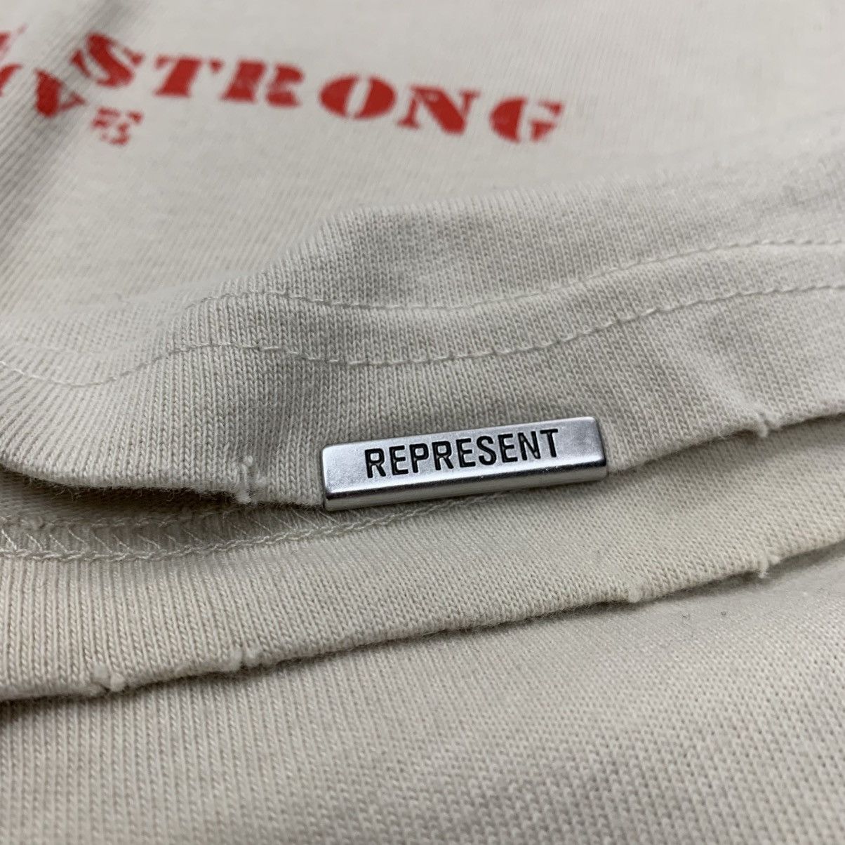 Represent Clo. Represent XS Tee Only The Strong Survive Vintage White Size US XS / EU 42 / 0 - 6 Thumbnail