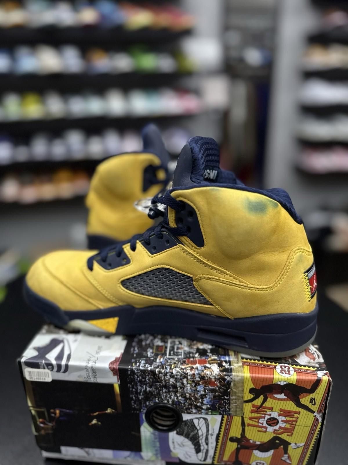 Jordan Brand Size 11 - Air Jordan 5 Retro SP Michigan Yellow Blue Suede Size US 11 / EU 44 - 6 Thumbnail