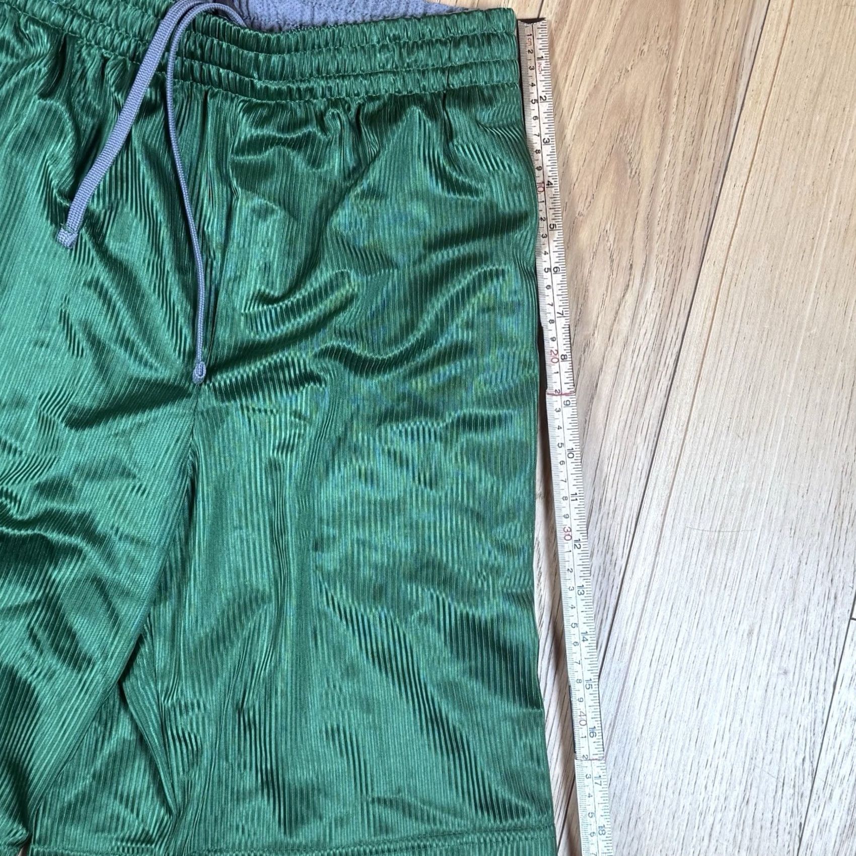Starter VINTAGE Starter Mens S Dazzle Basketball Shorts Silky Green USA Athletic Regular Size S Green Basketball Men Size US 29 - 5 Thumbnail