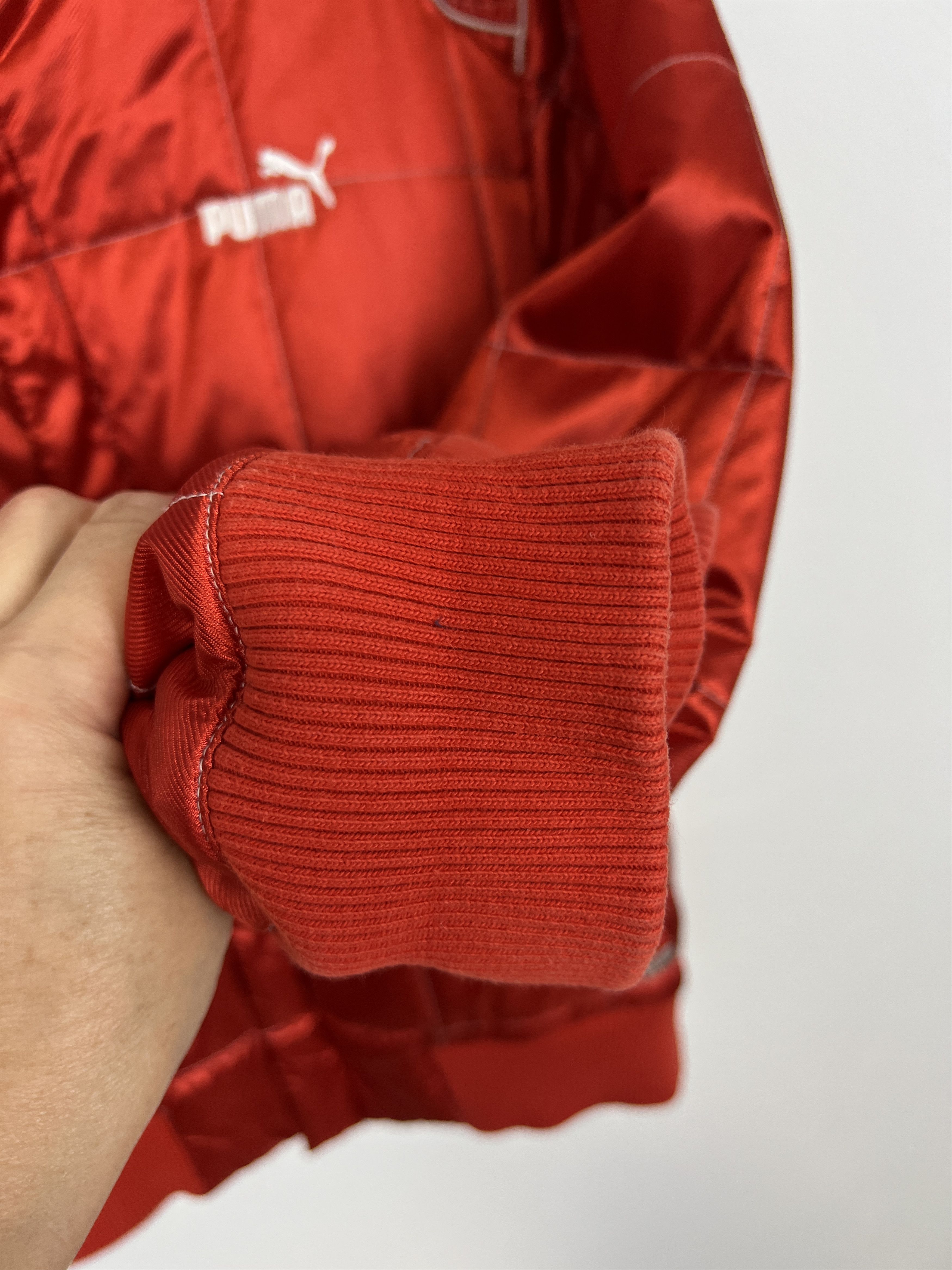 Puma Vintage Puma Racing Formula 1 Ferrari Marlboro Size US M / EU 48-50 / 2 - 9 Thumbnail