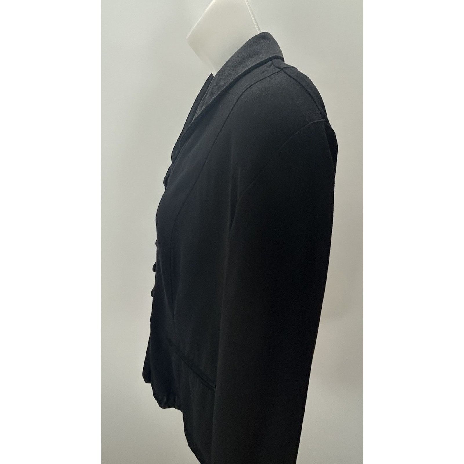 Other STUDIO I petite Black Blazer Top Sz 8 PM Black buttons Size M / US 6-8 / IT 42-44 - 3 Thumbnail
