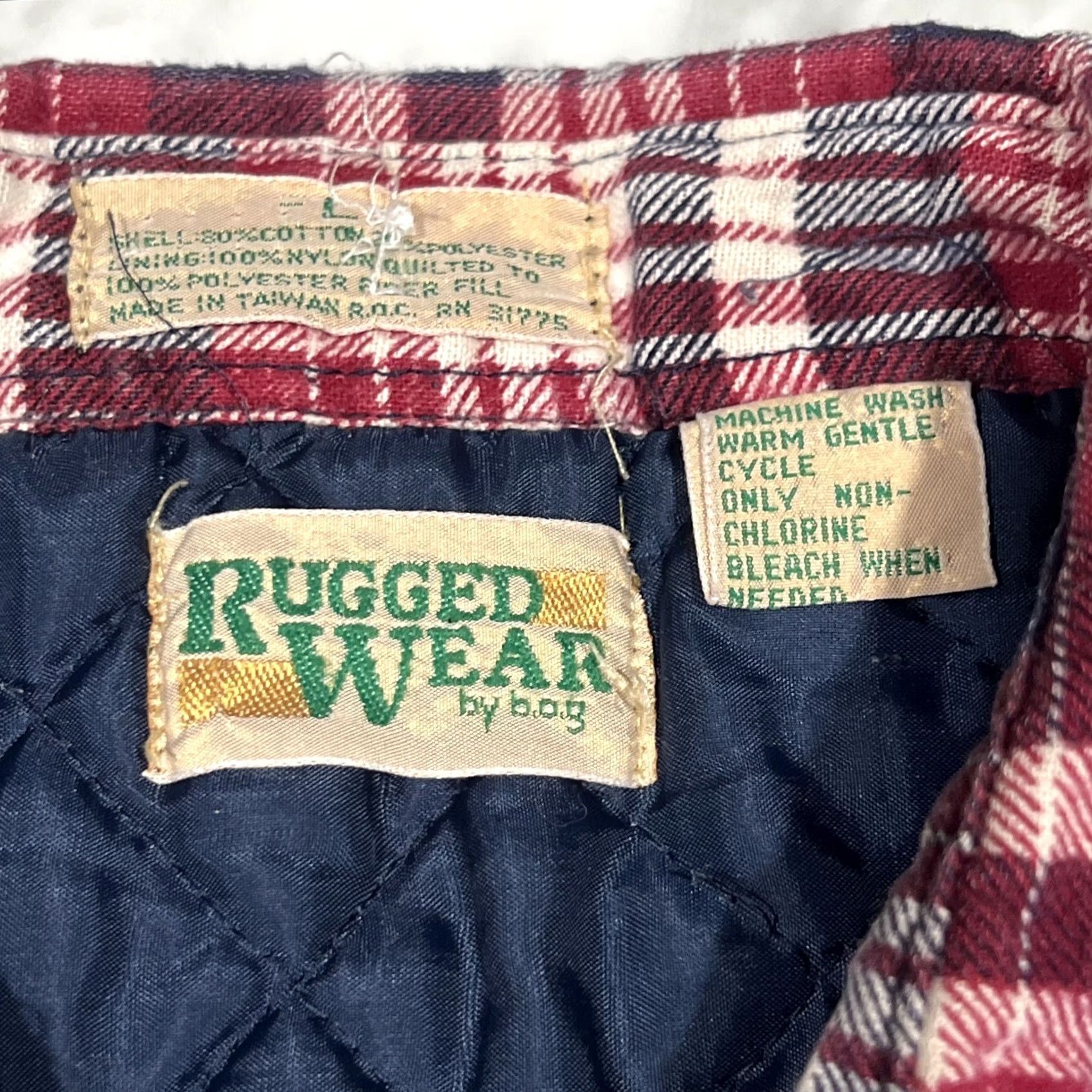 Vintage VINTAGE Rugged Wear By BOG Shirt Shacket Men’s L Button Up Flannel Quilt Lined Red White Blue Grunge 1980s Mens Size US L / EU 52-54 / 3 - 3 Thumbnail