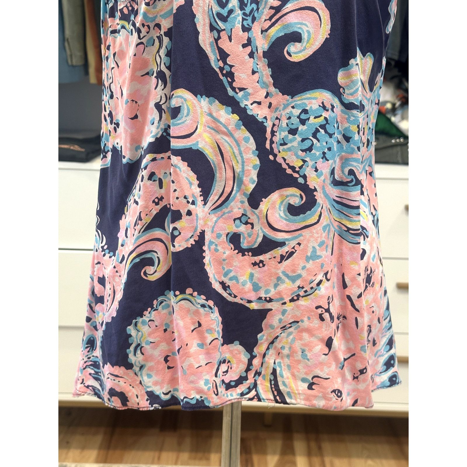 Lilly Pulitzer Lilly Pulitzer Women's 100% Silk Racerback Scoop Neck Tank S Size S / US 4 / IT 40 - 7 Thumbnail
