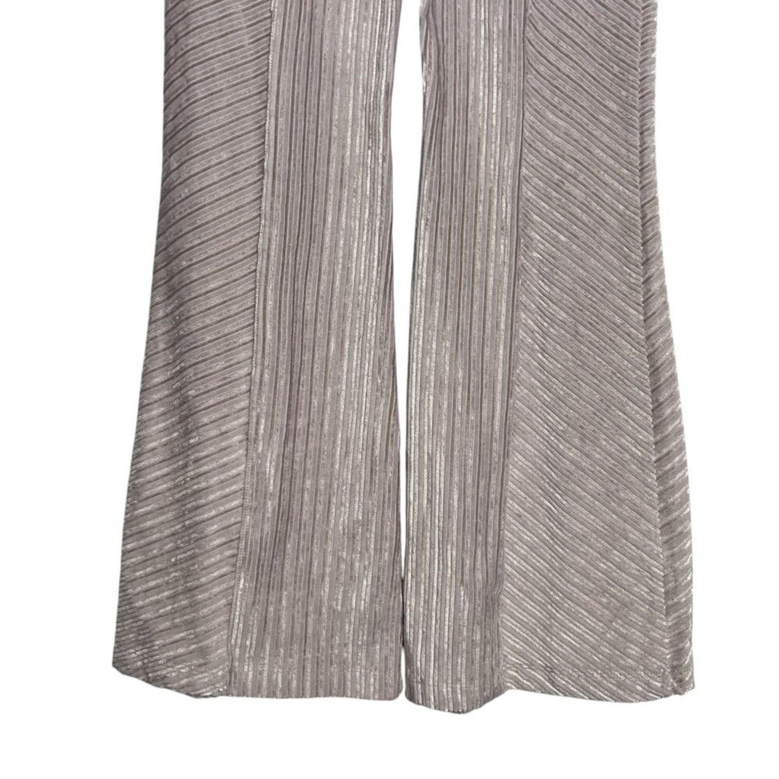 Free People Free People Slim Velvet Flare Pants Lavender Size S Size 27" / US 4 / IT 40 - 8 Thumbnail