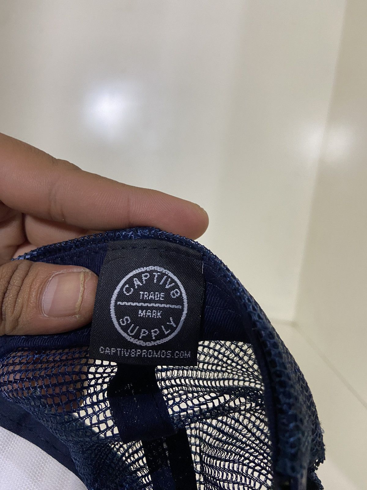 Japanese Brand VTG Y2K CAPTIV 8 SUPPLY like patagonia trucker hat Size ONE SIZE - 8 Thumbnail