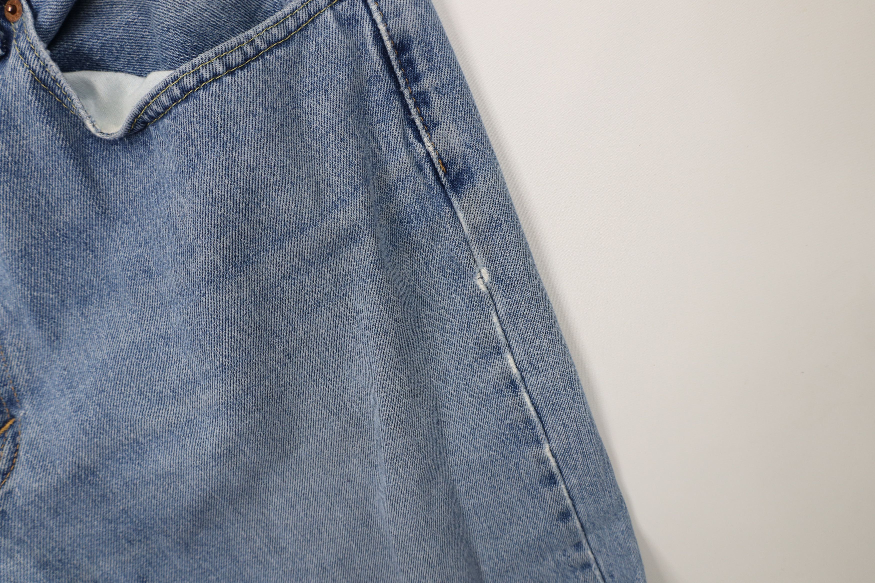 Levi's Vintage Y2K Levis 550 Relaxed Fit Denim Jeans Blue Cotton Size US 38 / EU 54 - 9 Thumbnail