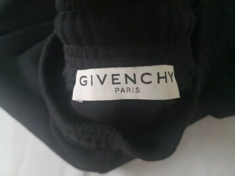 Givenchy Givenchy SizeXS Shorts Casual Pants, Size US 33 - 3 Thumbnail