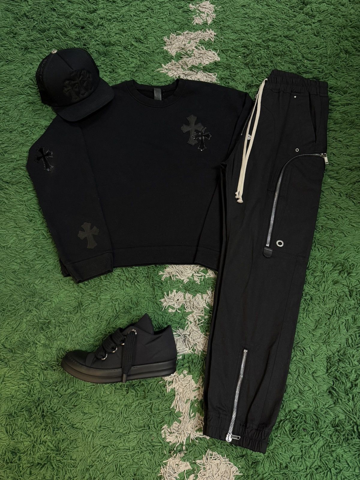 Chrome Hearts Chrome Hearts Black Cashmere Sweats Size US 34 / EU 50 - 8 Thumbnail