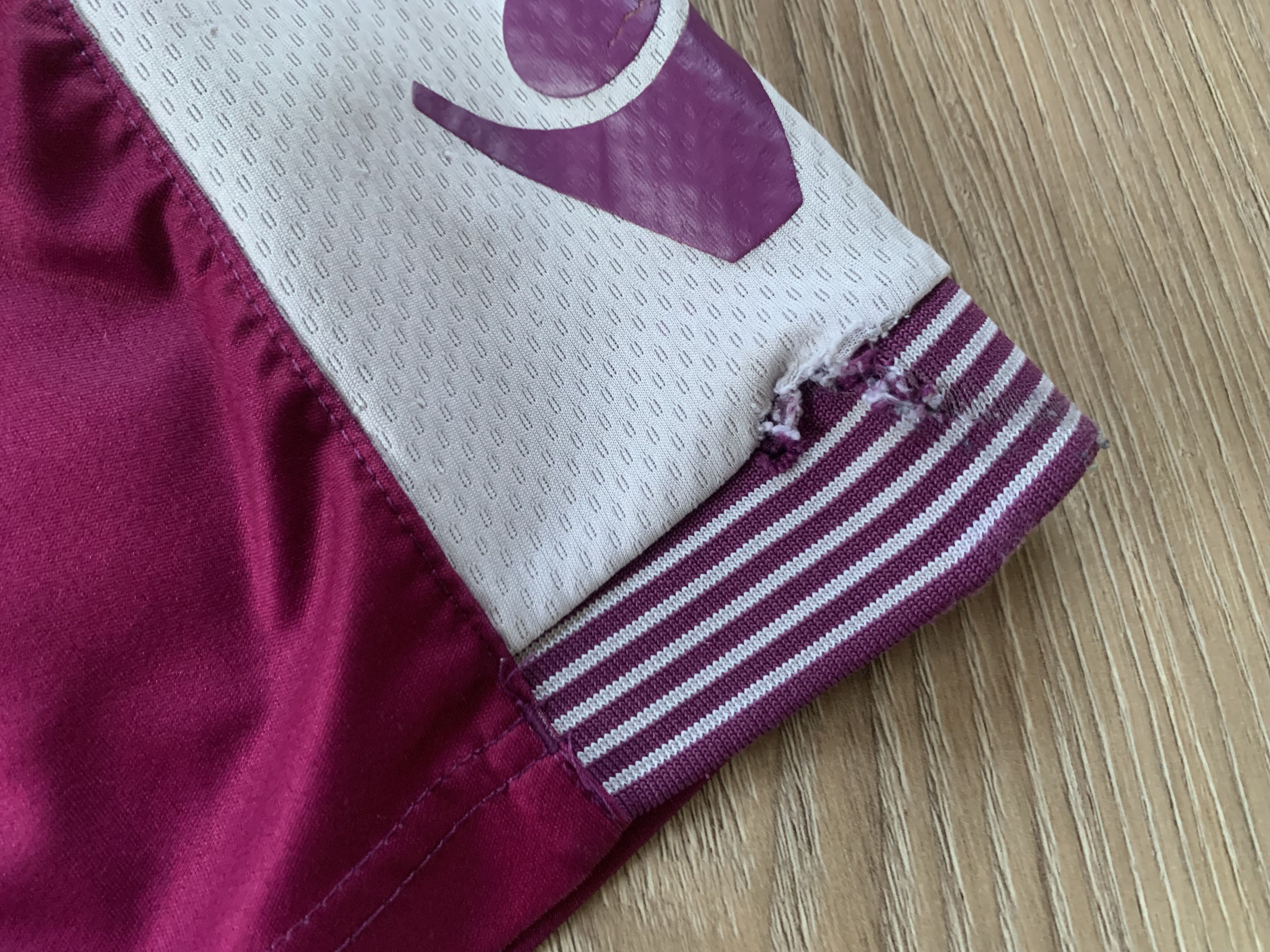 Macron Vintage Macron Aston Villa FC AVFC Football Shorts Size US 33 - 9 Thumbnail