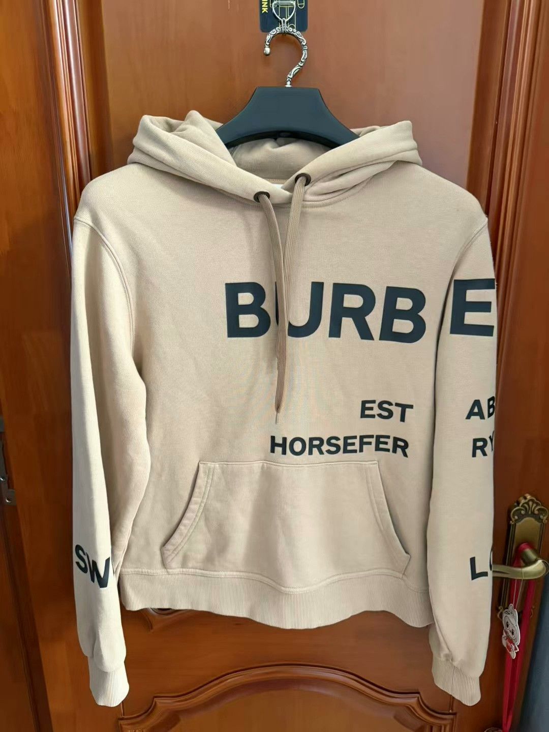 Burberry burberry beige hooded sweatshirt size small Size US S / EU 44-46 / 1 - 1 Thumbnail
