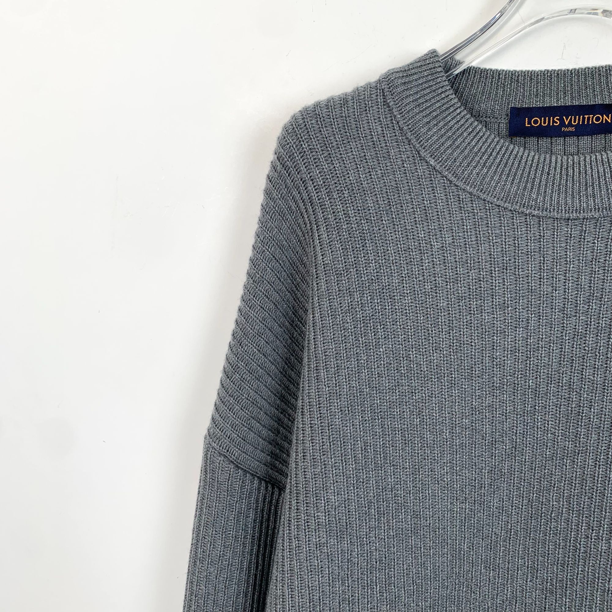 Louis Vuitton Louis Vuitton Gray Wool Ribbed Sweater With Black Elbow Patc Size US L / EU 52-54 / 3 - 3 Thumbnail