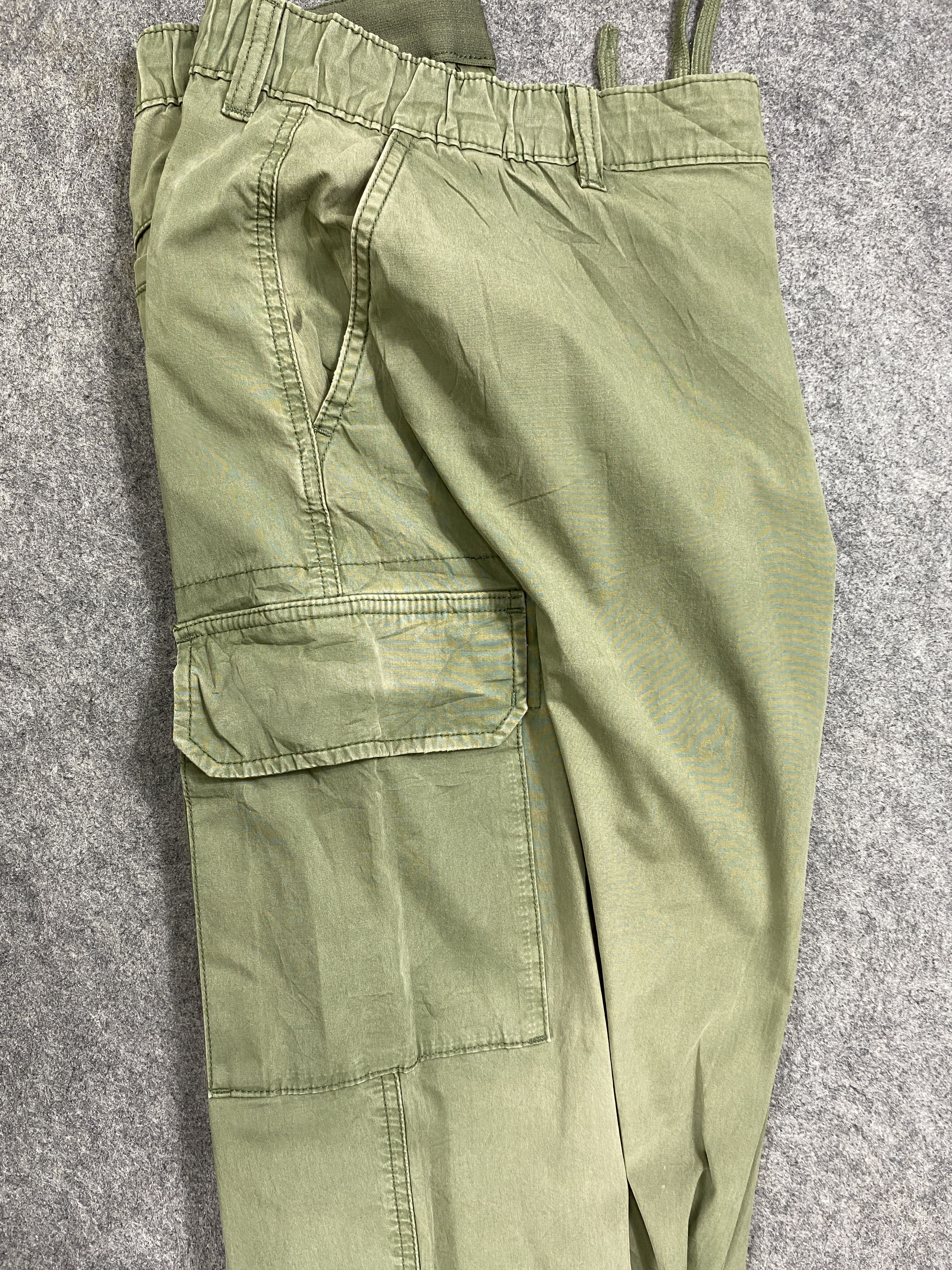 Japanese Brand Uniqlo Parachute Cargo Pants MultiPocket -CP231 Size US 34 / EU 50 - 3 Thumbnail