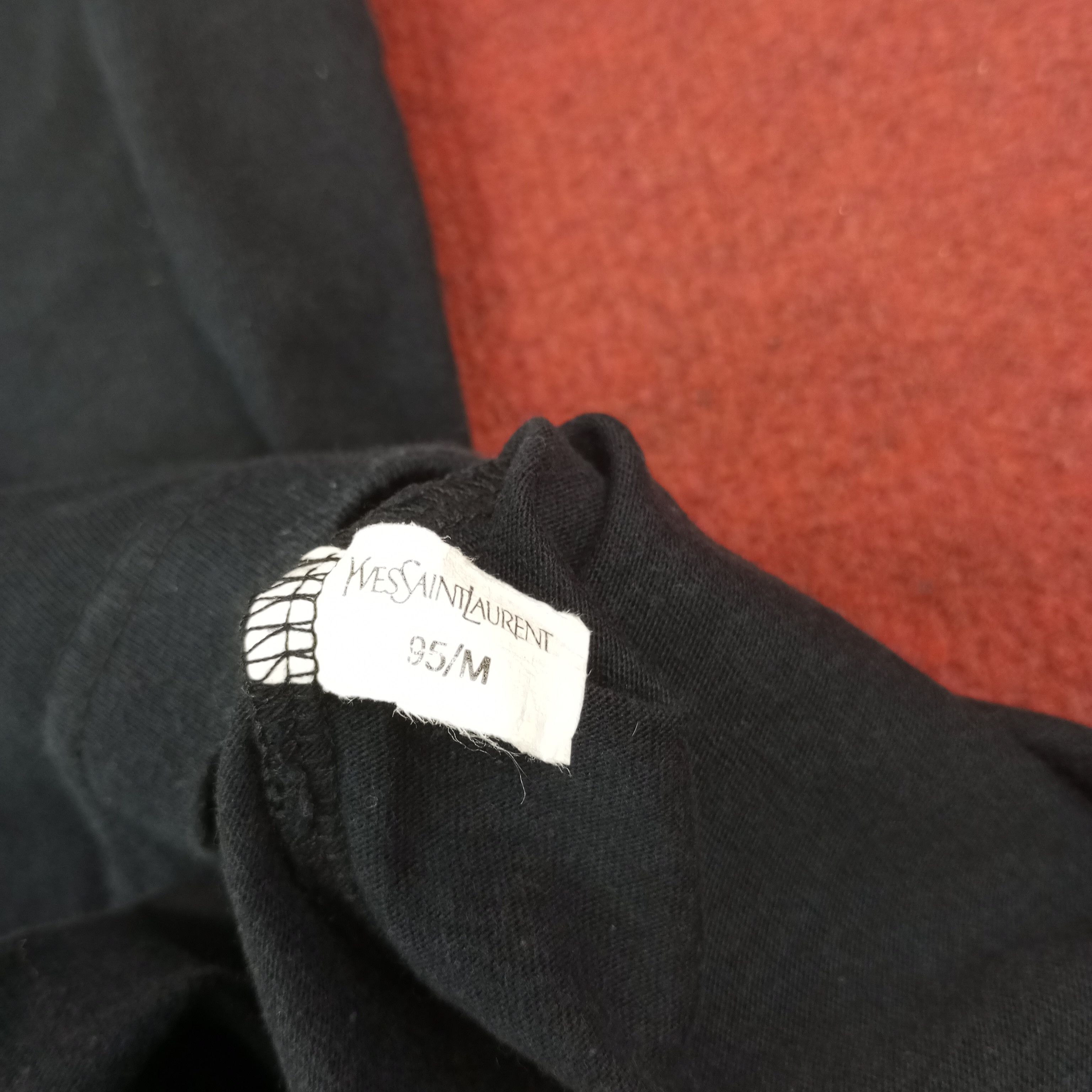 Vintage × Yves Saint Laurent Yves Saint Laurent Colours Spellout Design Tshirt Size US M / EU 48-50 / 2 - 9 Thumbnail