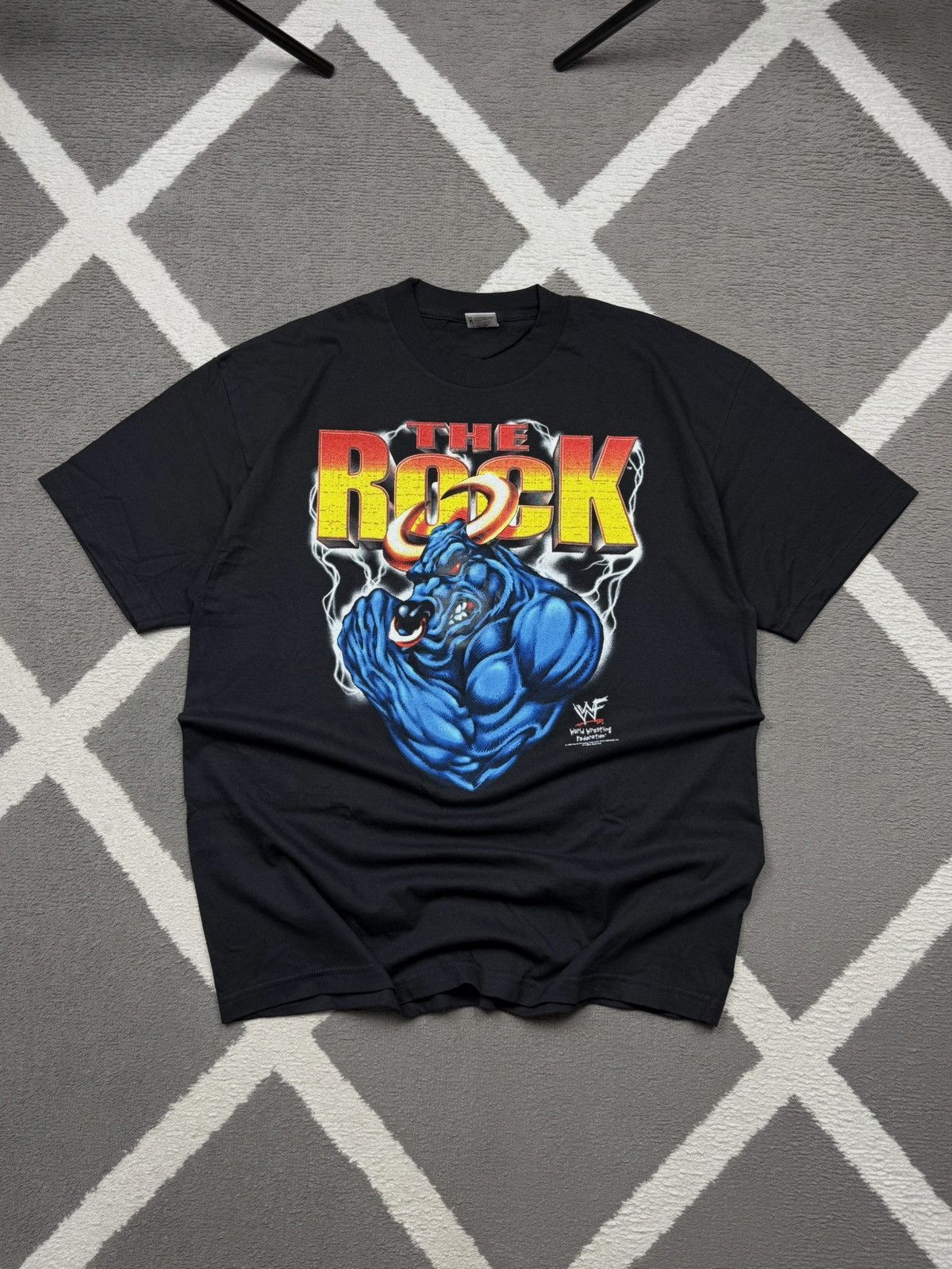 WWE Vintage 2000 WWE WWF The Rock Graphic Tee T-shirt men’s XL Size US XL / EU 56 / 4 - 5 Thumbnail