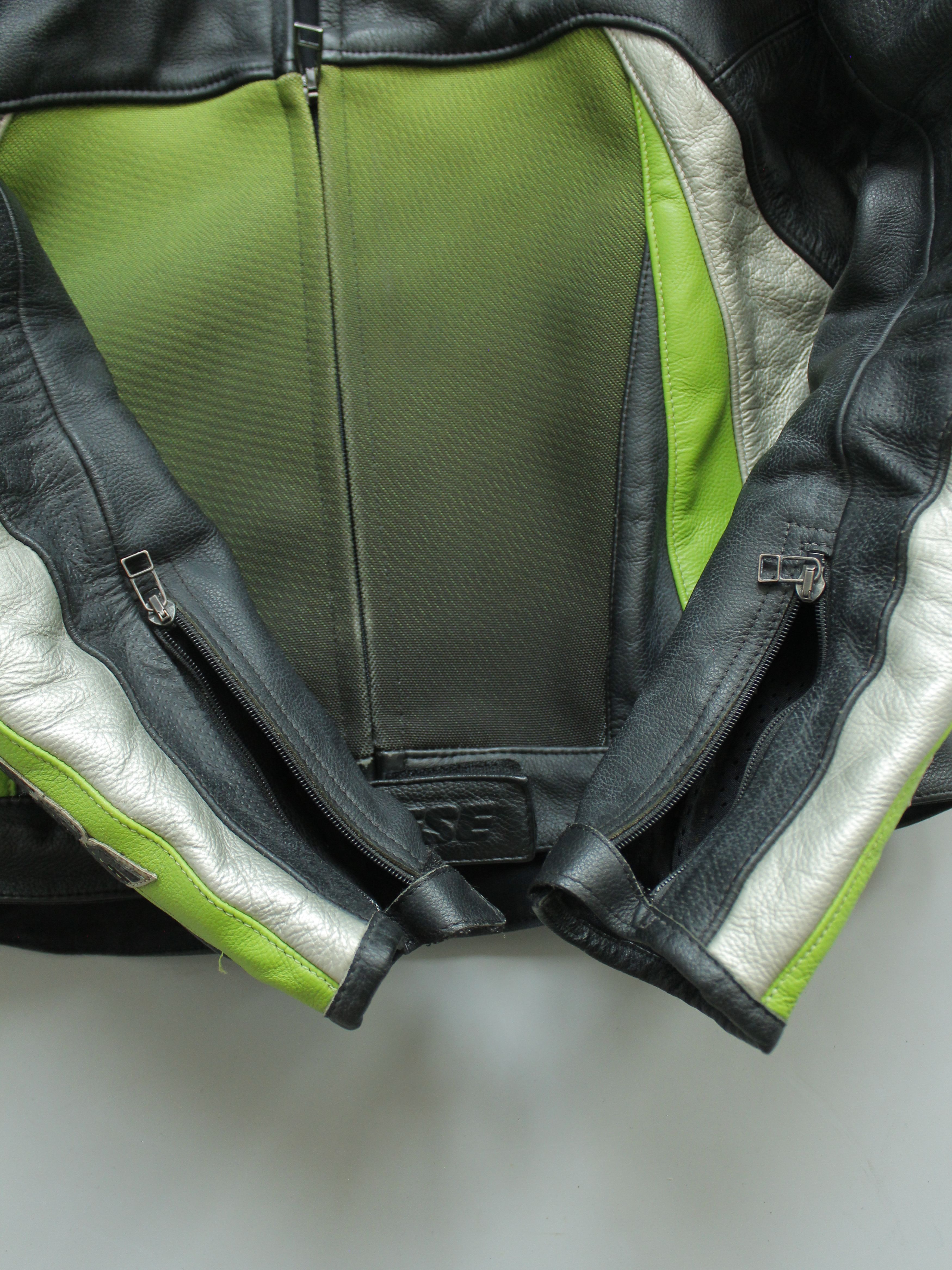 Dainese DAINESE TT-72 LEATHER RACING BIKER JACKET 46 48 Size US S / EU 44-46 / 1 - 12 Thumbnail