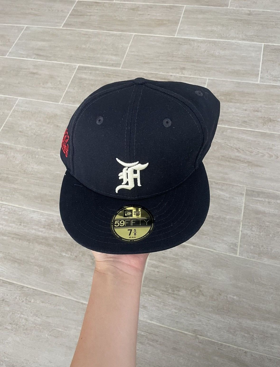 Fear of God × New Era 7 5/8 New Era Fear of God Essentials Fitted Cap Size ONE SIZE - 2 Thumbnail