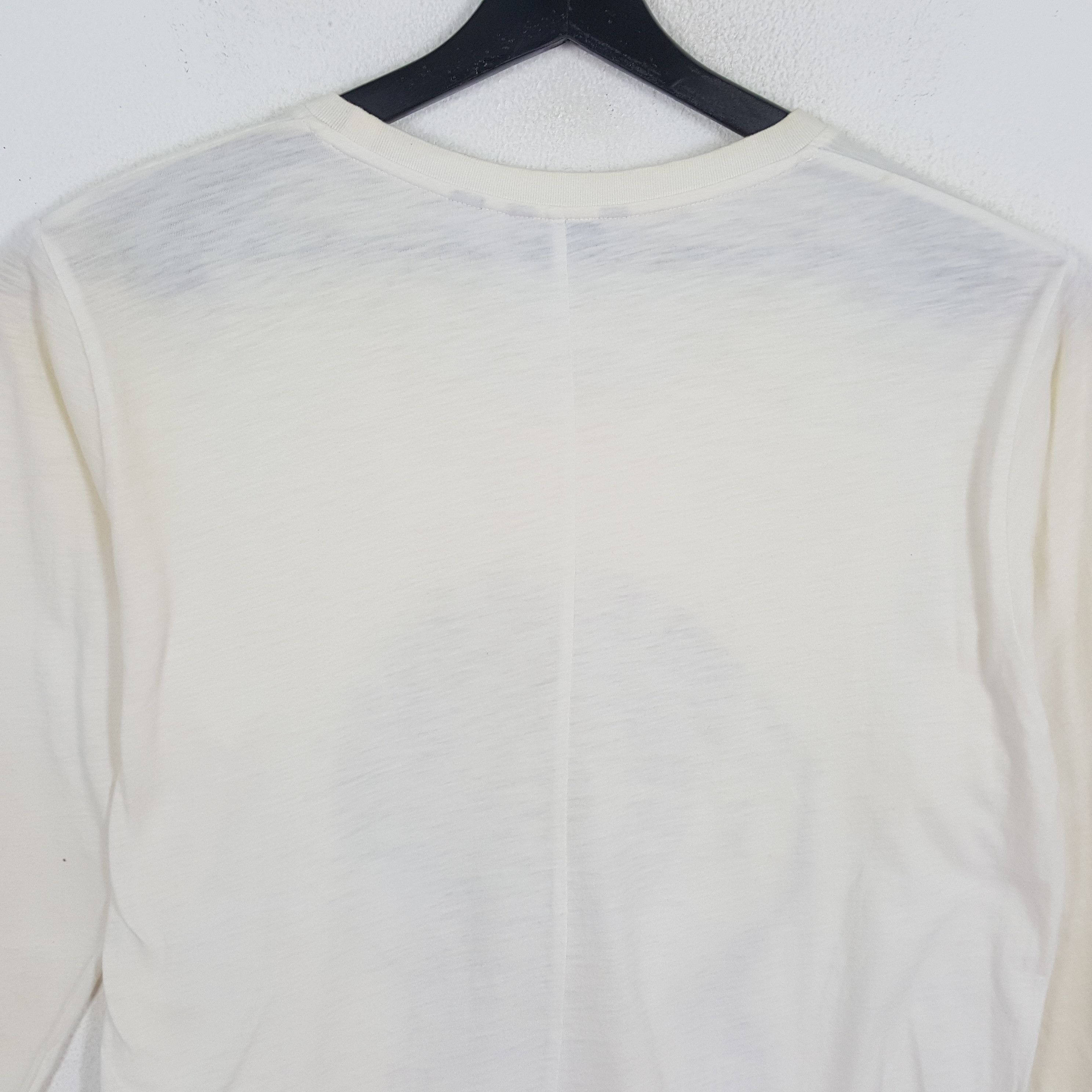 Undercover × Uniqlo UNIQLO UNDERCOVER Japanese Brand Center Design Tshirt Size US L / EU 52-54 / 3 - 4 Thumbnail