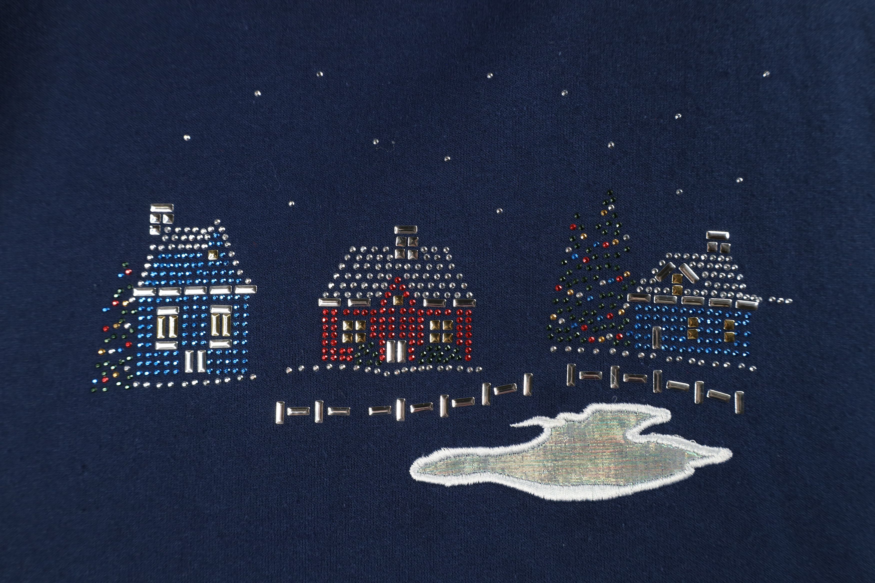 Vintage Vintage 90s Streetwear Sequin Christmas Town Sweatshirt Blue Size M / US 6-8 / IT 42-44 - 4 Thumbnail