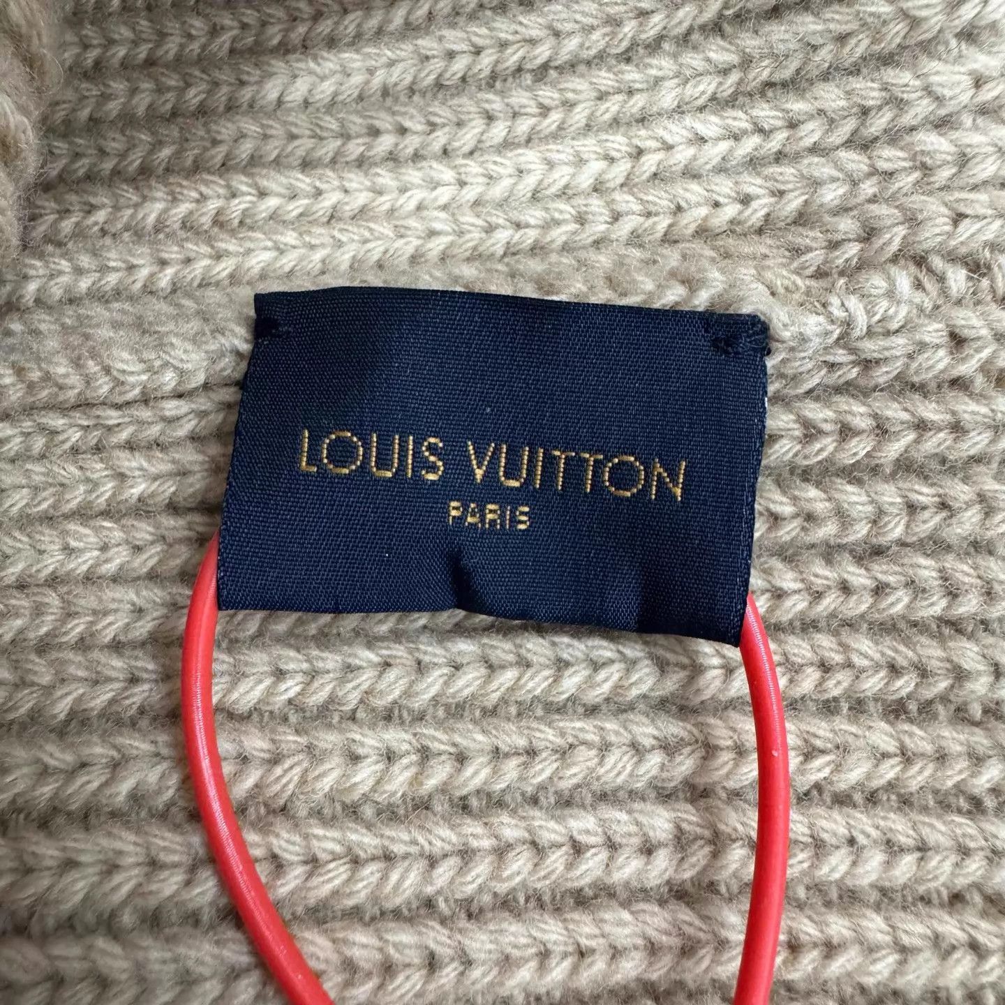 Louis Vuitton LV Monogram Leather Patch Beige Wool Knit Beanie Size ONE SIZE - 4 Thumbnail