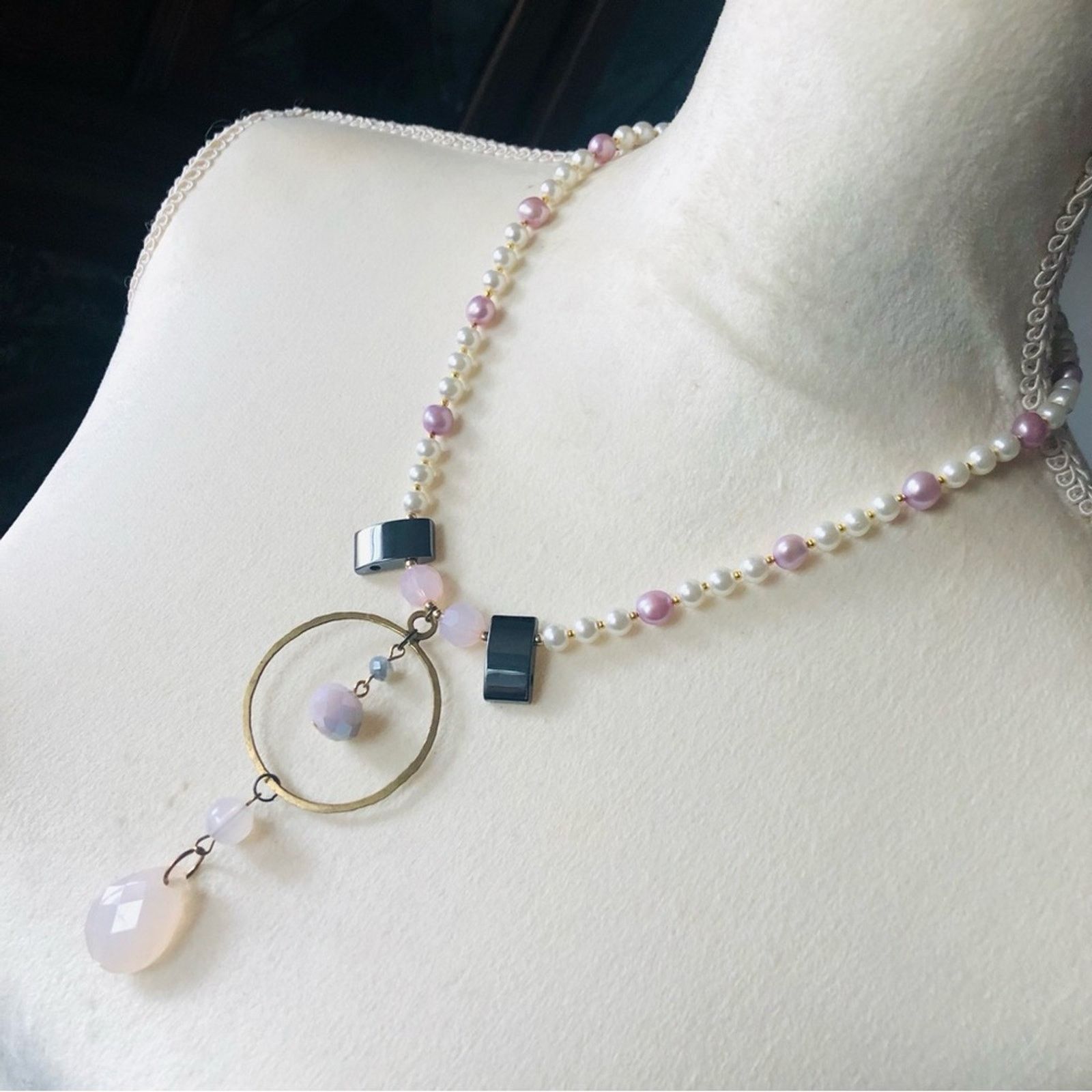 Handmade Handcrafted repurpose lilac freshwater Pearl necklace Size ONE SIZE - 4 Thumbnail