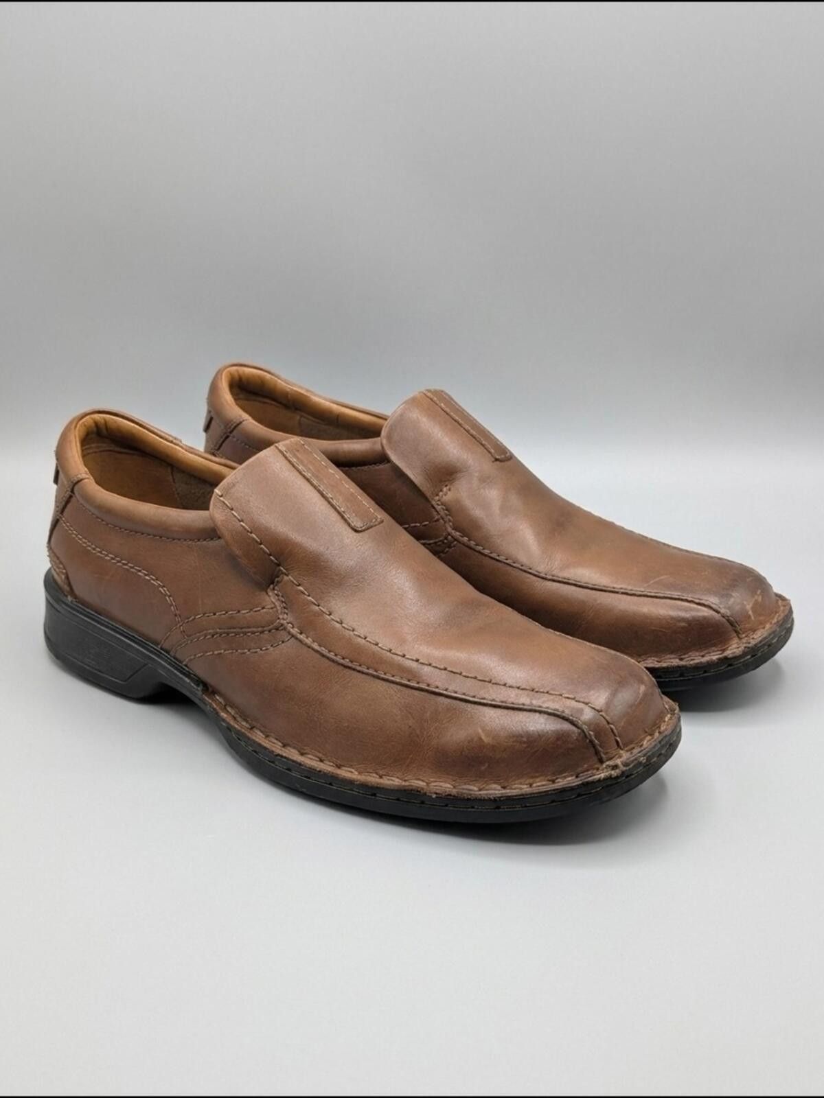 Clarks Clarks Tan/Brown Leather Slip-On Loafers Size US 11 / EU 44 - 1 Thumbnail
