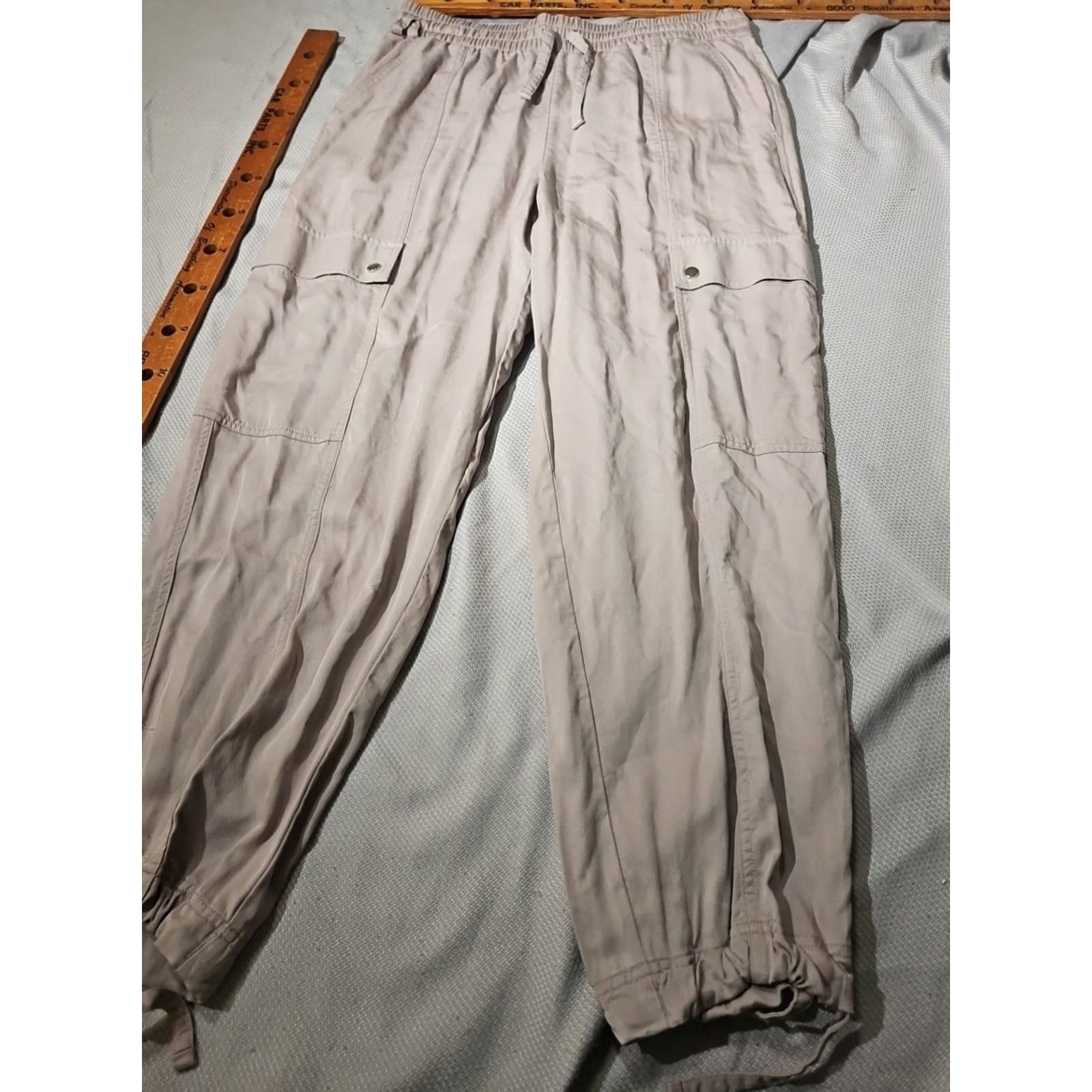 Athleta Athleta Pants Womens Large Beige Celestial High Rise Utility Cargo Baggy Relaxed Size 36" / US 14 / IT 50 - 6 Thumbnail