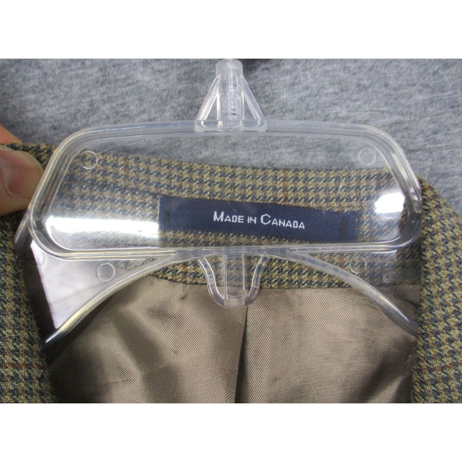 Chaps VINTAGE Chaps Blazer Silk Wool Suit Jacket Sport Coat 42 Brown Plaid Check Size 42R - 2 Thumbnail