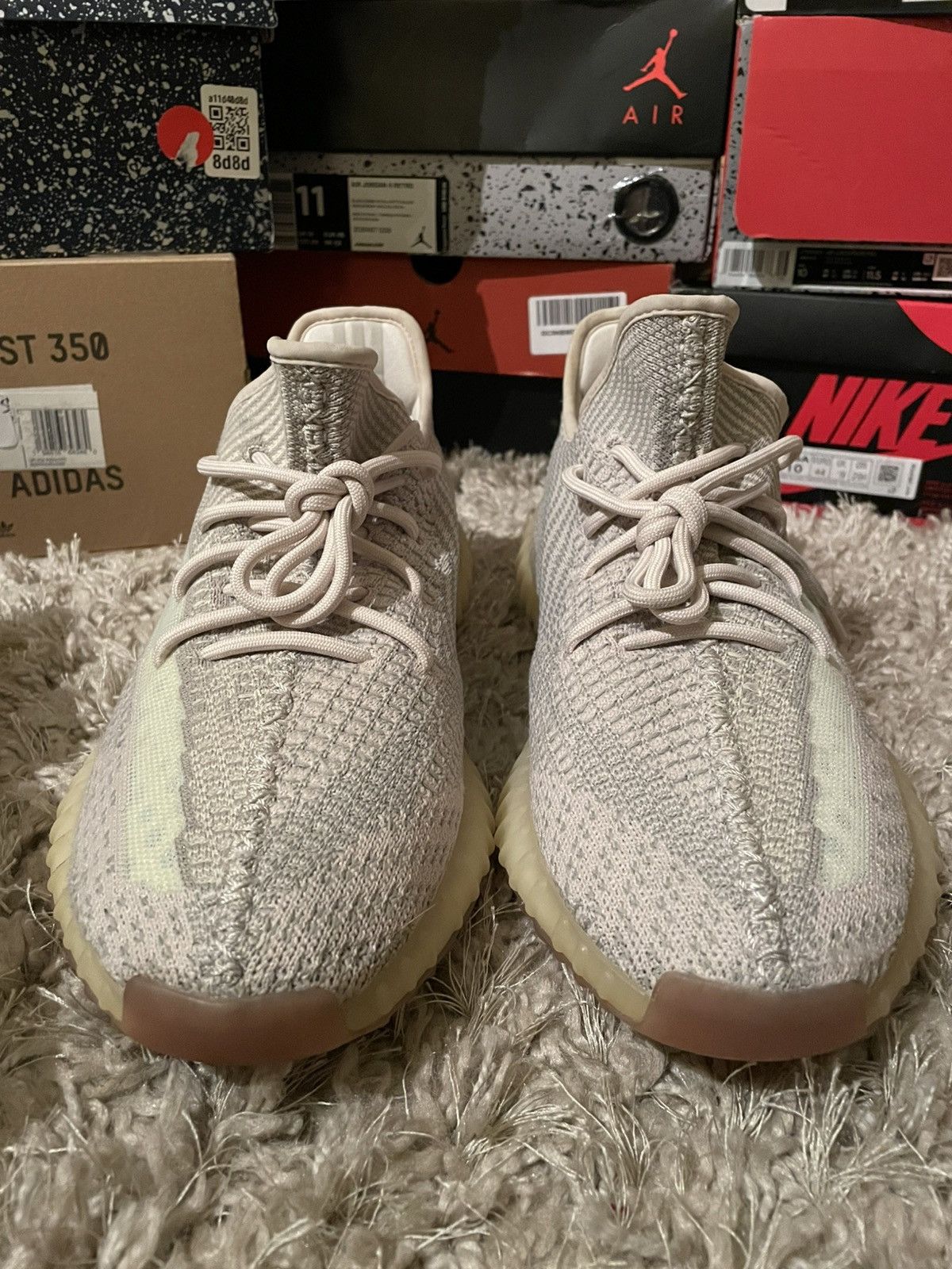 Yeezy Yeezy 350 V2 Citrin Size US 11.5 / EU 44-45 - 4 Thumbnail