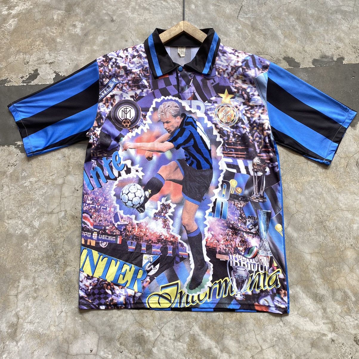 Vintage Vintage 90s Inter Milan Dennis Bergkamp Bootleg Jersey Size US L / EU 52-54 / 3 - 2 Thumbnail