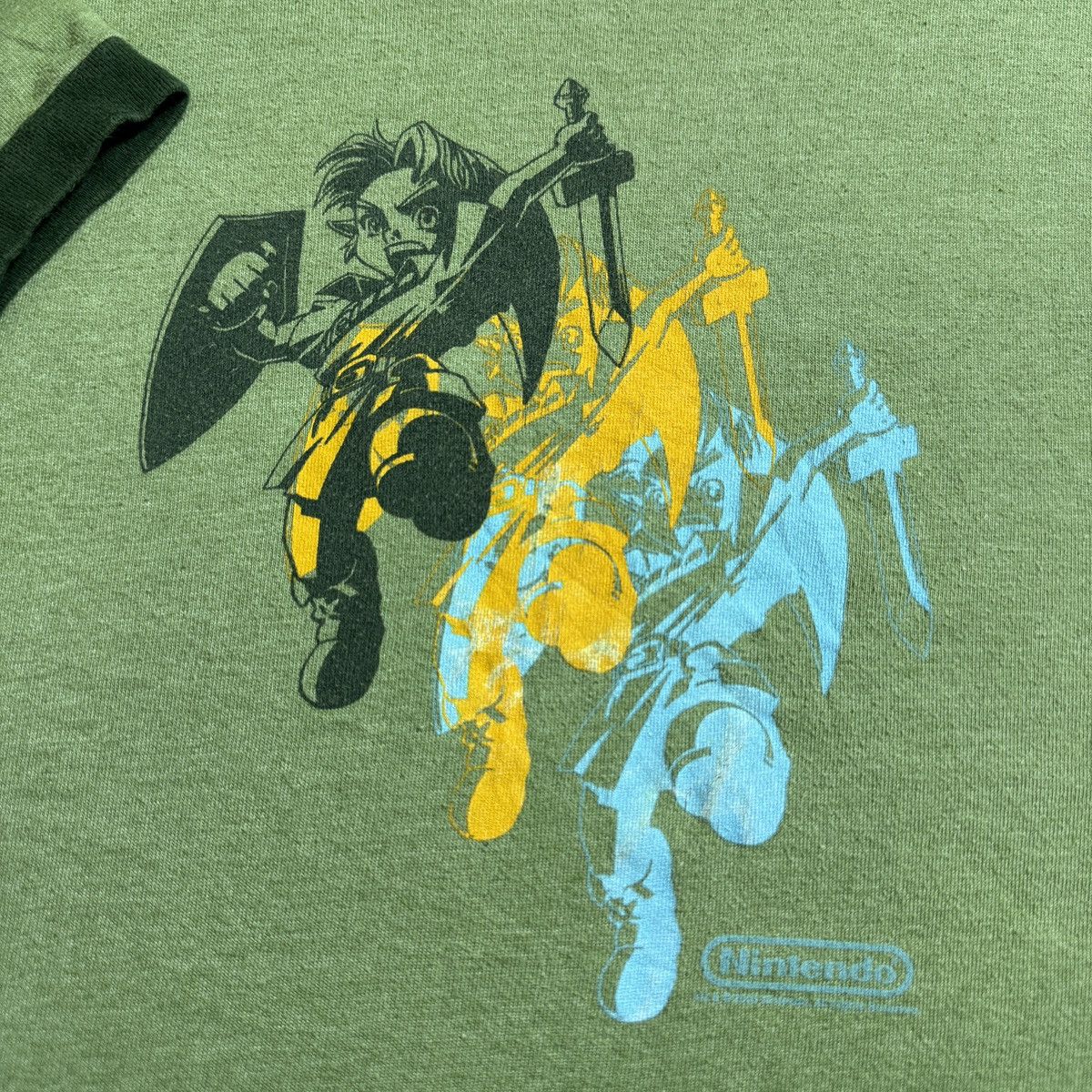 Nintendo 2000s The Legend of zelda Link video game Promo Ringer tee Size US L / EU 52-54 / 3 - 2 Thumbnail