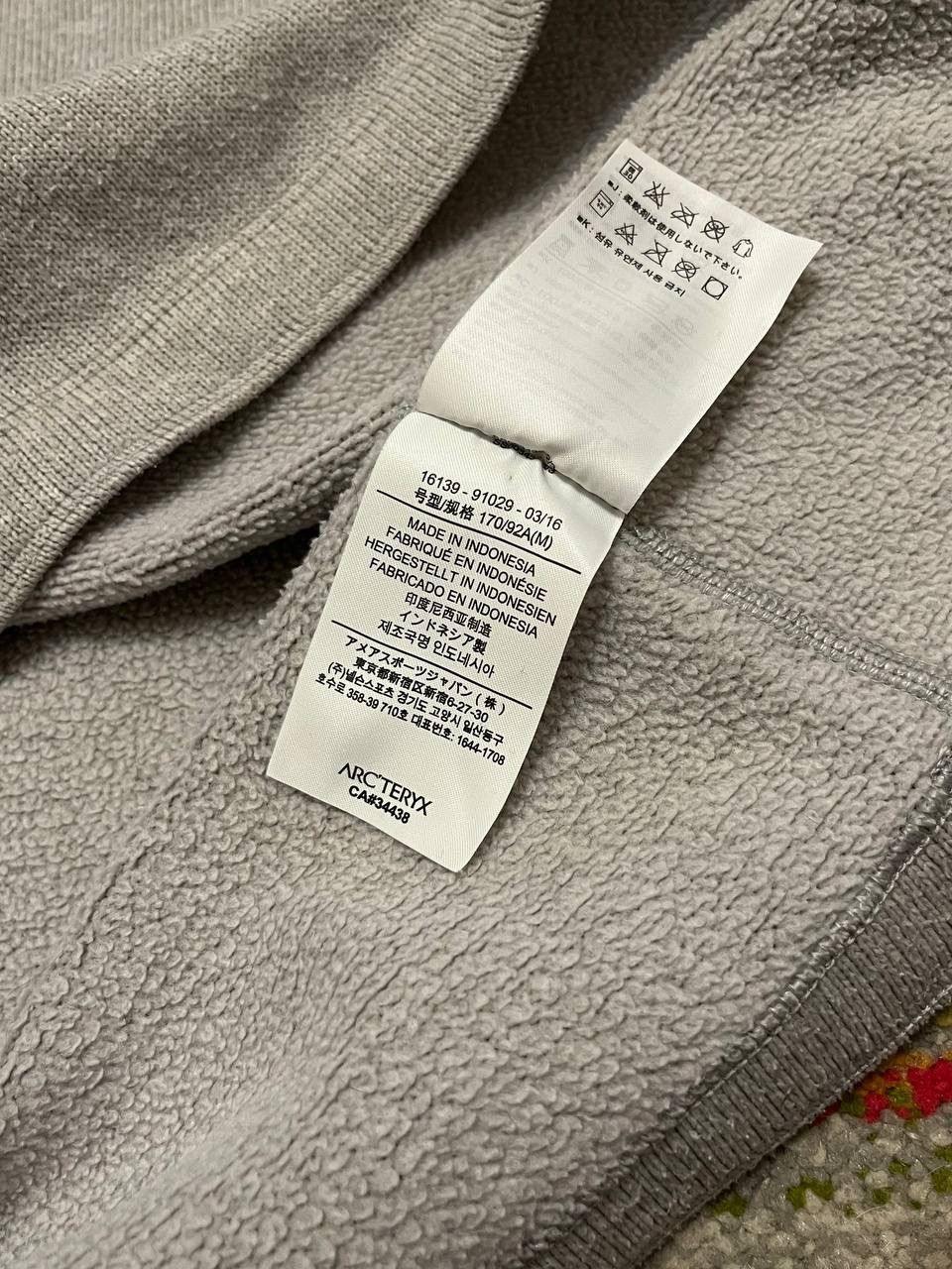 Arc'teryx × Vintage Vintage Arcteryx High Neck Sweatshirt L Size L / US 10 / IT 46 - 5 Thumbnail
