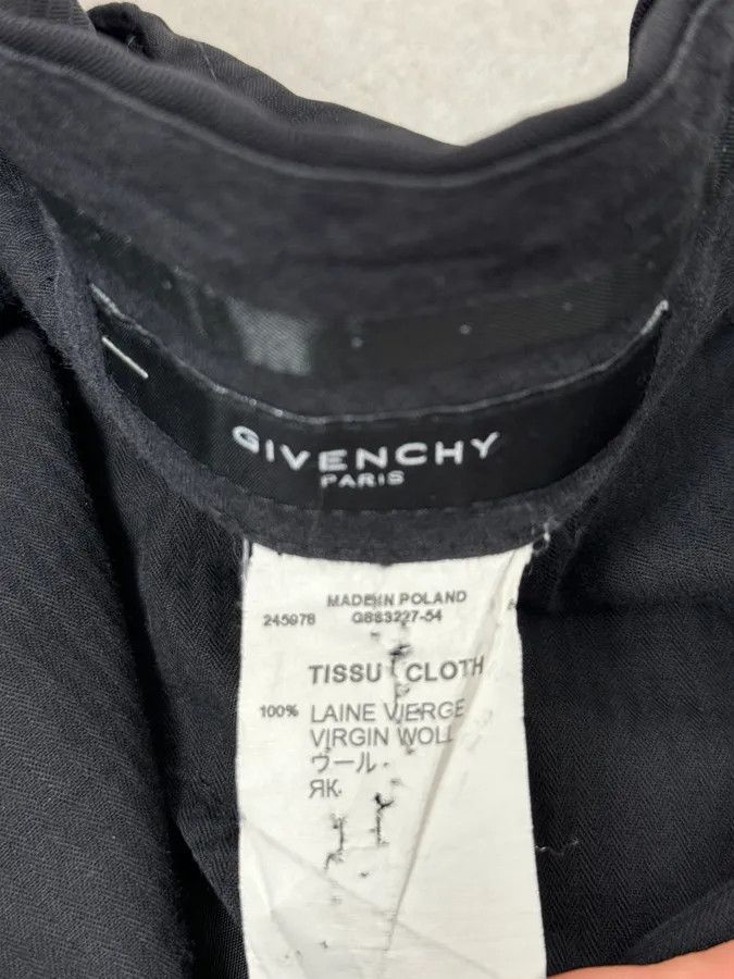Givenchy 2000s Givenchy Classy Wool Tailored Pants Size US 34 / EU 50 - 11 Thumbnail