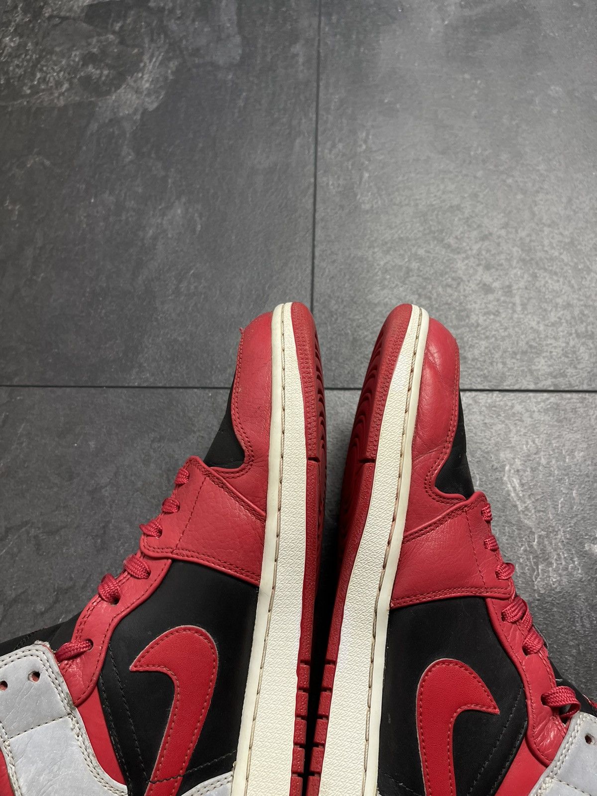 Streetwear Vintage Nike air jordan 1 mid fire red reflective Size US 10 / EU 43 - 13 Thumbnail