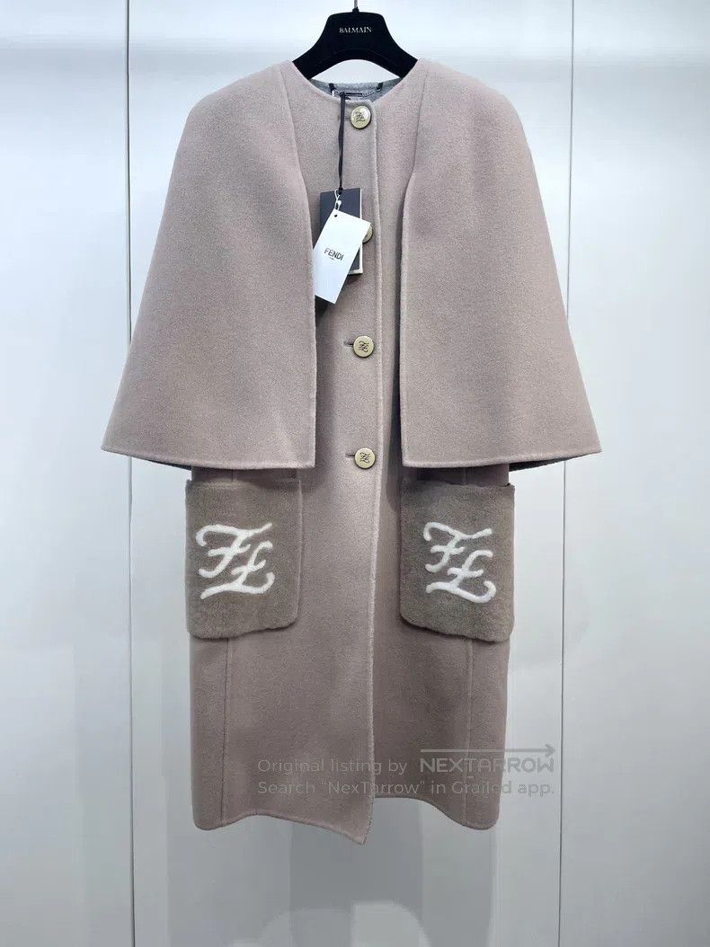 Fendi Fendi Fur Pockets Cloak Coat Size XS / US 0-2 / IT 36-38 - 1 Thumbnail