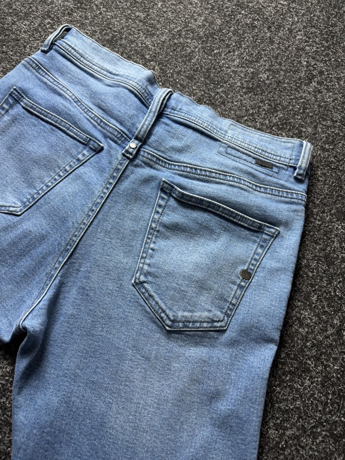 Diesel Luxury 00s Diesel Tapered Jeans Cropped Vintage Y2K Denim Size 30" / US 8 / IT 44 - 15 Thumbnail