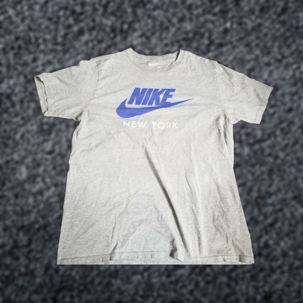 Nike Nike Air New York Spellout Shirt Adult L Gray Distressed Logo T-Shirt Mens Retro Limited Edition 90s Size US L / EU 52-54 / 3 - 1 Thumbnail