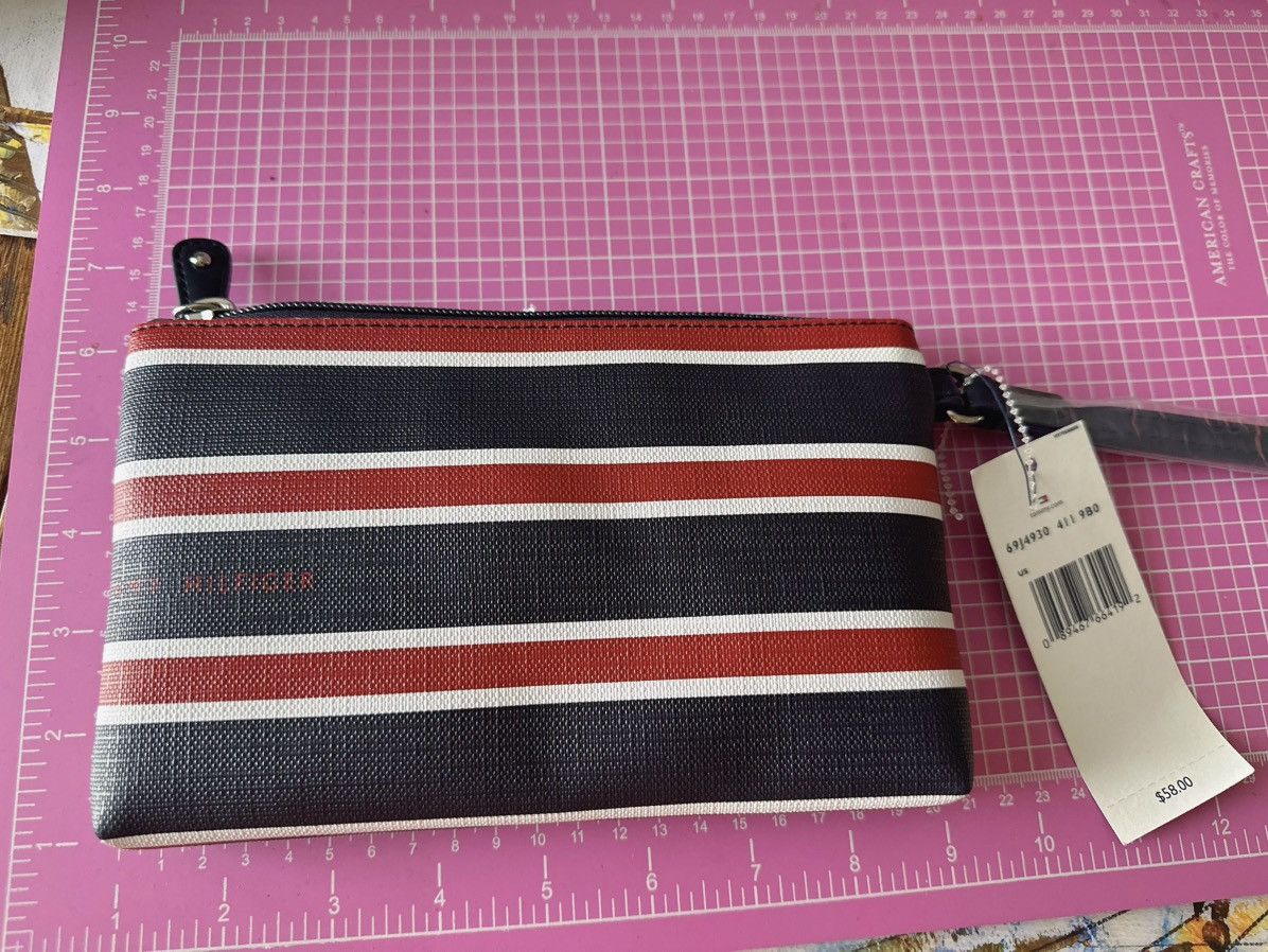 Tommy Hilfiger NWT - TOMMY HILFIGER Navy Red White Wallet Clutch Wristlet Size ONE SIZE - 6 Thumbnail