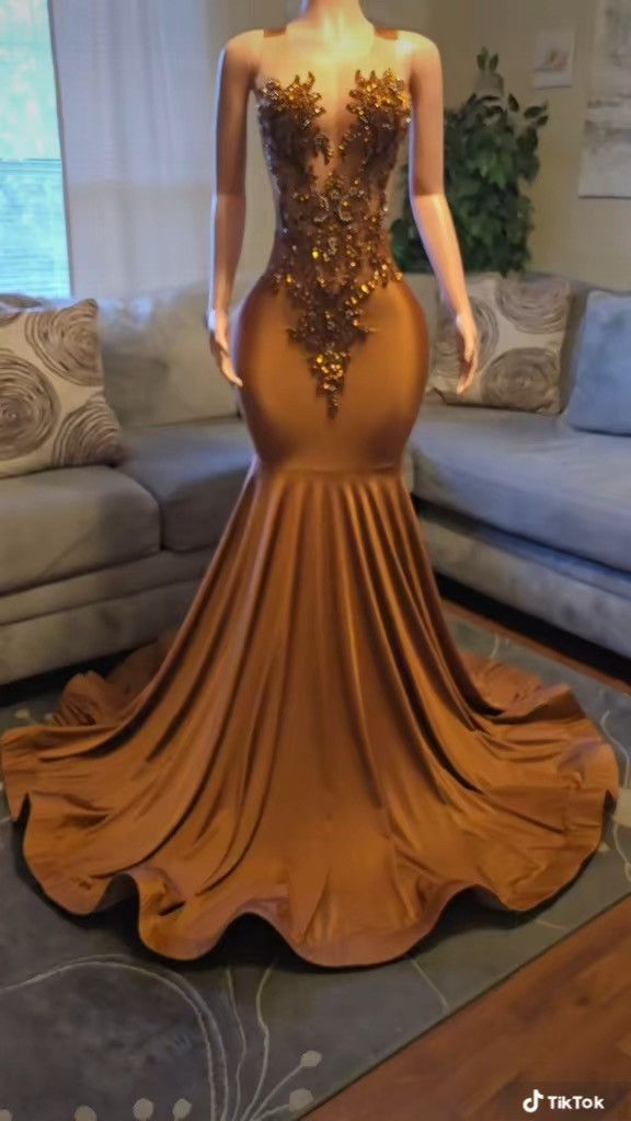 Designer Brown prom dress Size M / US 6-8 / IT 42-44 - 1 Thumbnail