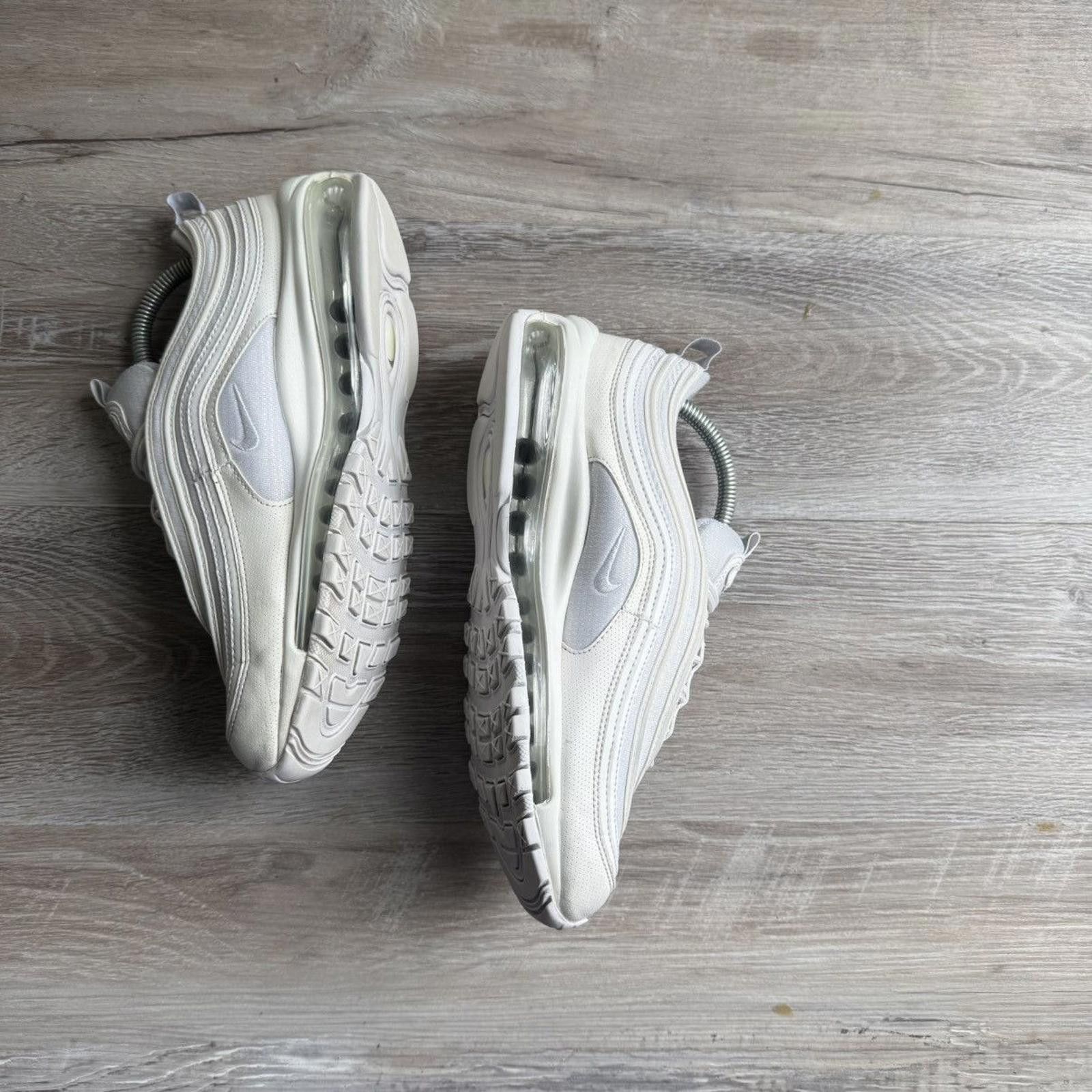Nike NIKE • Air Max '97 "White Metallic Silver" (7M) Size US 7 / EU 40 - 11 Thumbnail
