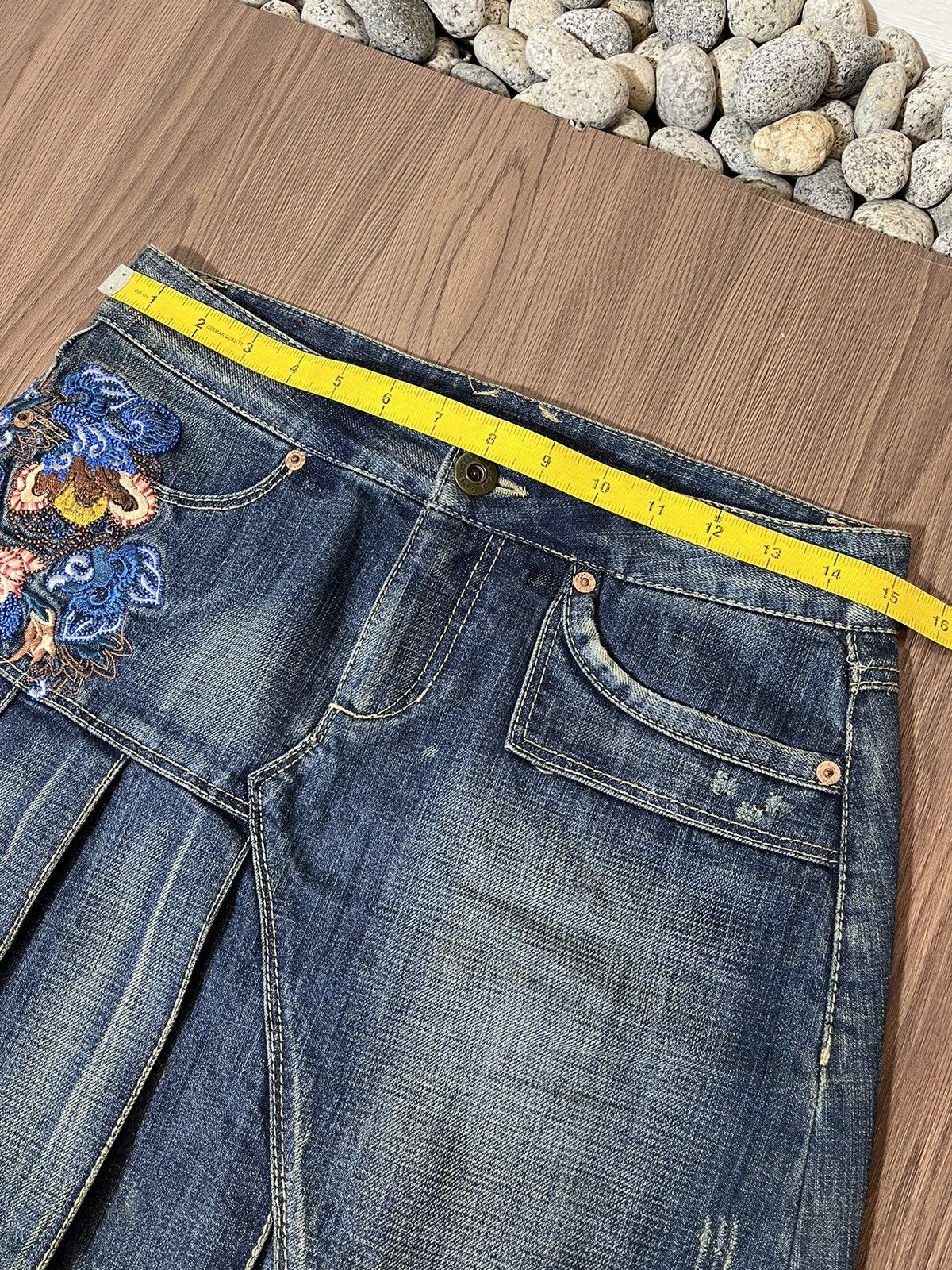 Beauty Beast × Jimi Hendrix Basic House Y2K Hendrix Woodstock Emboirdery Mini Skirt Size 30" / US 8 / IT 44 - 7 Thumbnail