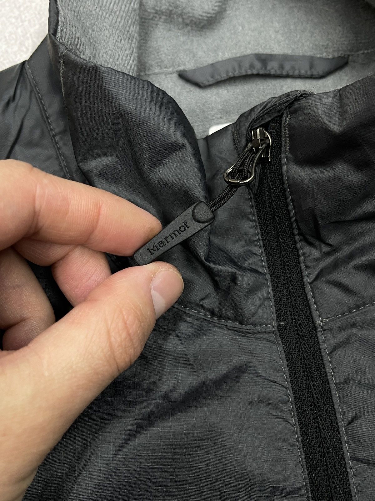 Marmot Mens Marmot Nylon Vest Grey Outdoor Gorpcore Size S Size US S / EU 44-46 / 1 - 9 Thumbnail