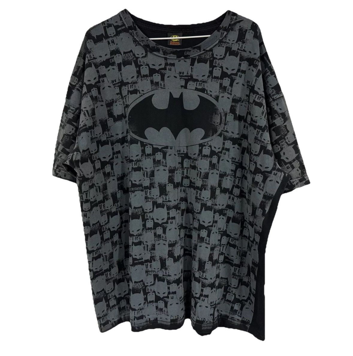 DC Comics Batman Caped Crusader AOP Logo Shirt Mens XXL Gray Black Size US XXL / EU 58 / 5 - 1 Thumbnail