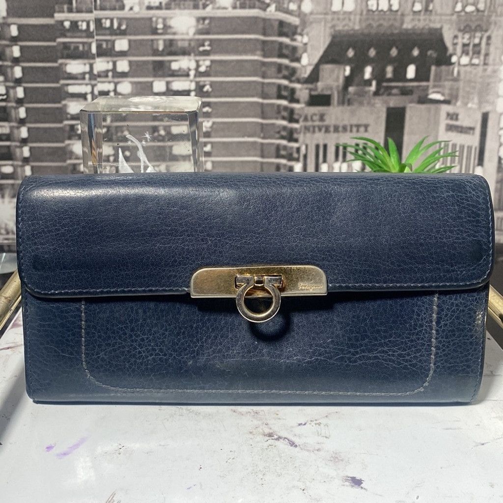 Salvatore Ferragamo Authentic 💙 Ferragamo Long Wallet Size ONE SIZE - 3 Thumbnail