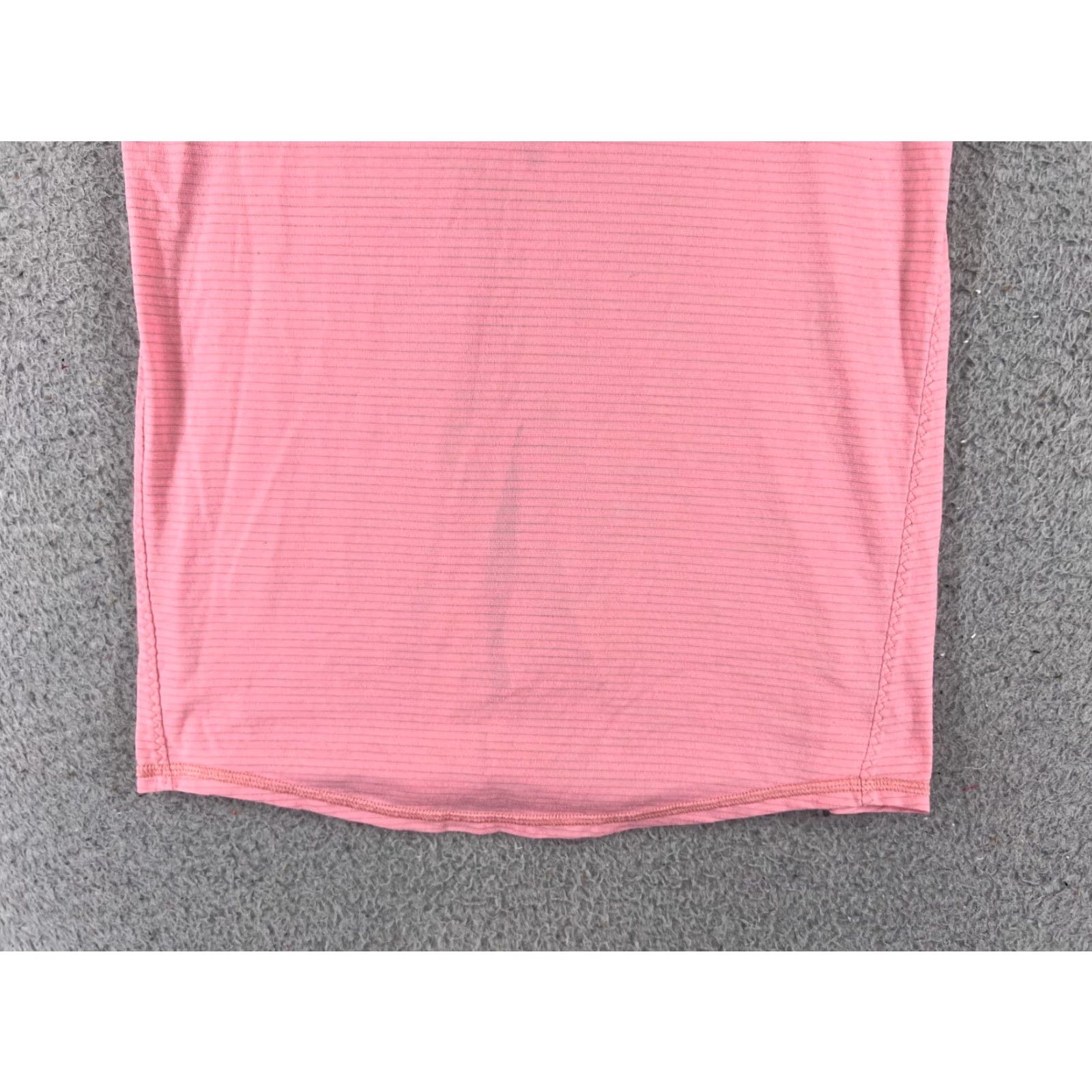 Lululemon Lululemon Shirt Women 6 Pink Stripe Racerback Keyhole Back Tank Sleeveless Fitness Gym Workout Vintage: No Size M / US 6-8 / IT 42-44 - 5 Thumbnail