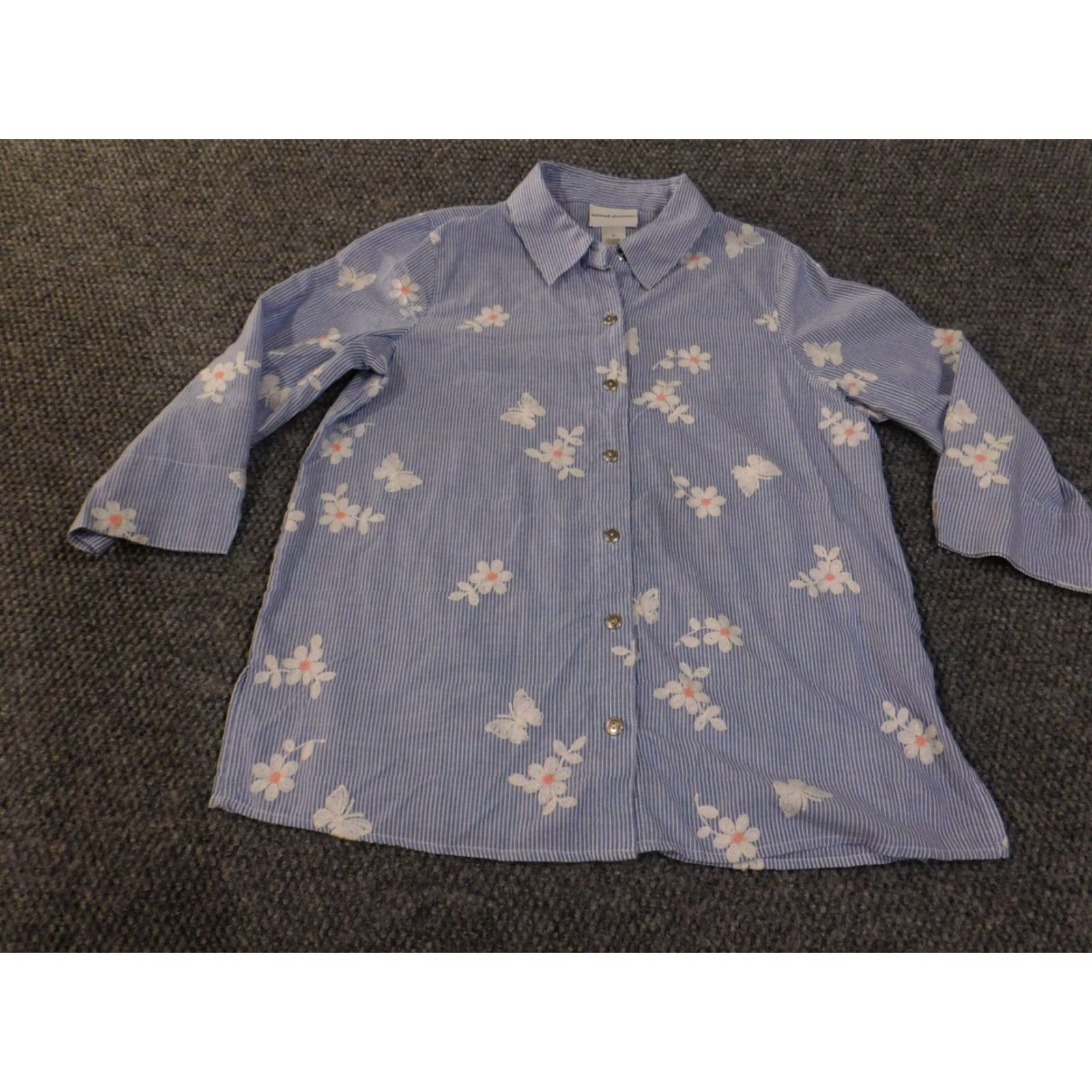 Vintage Alfred Dunner Button-Up Shirt Womens Small Blue Striped Embroidered Knit Polyester Spandex Long Sleeve Casual Size S / US 4 / IT 40 - 2 Thumbnail