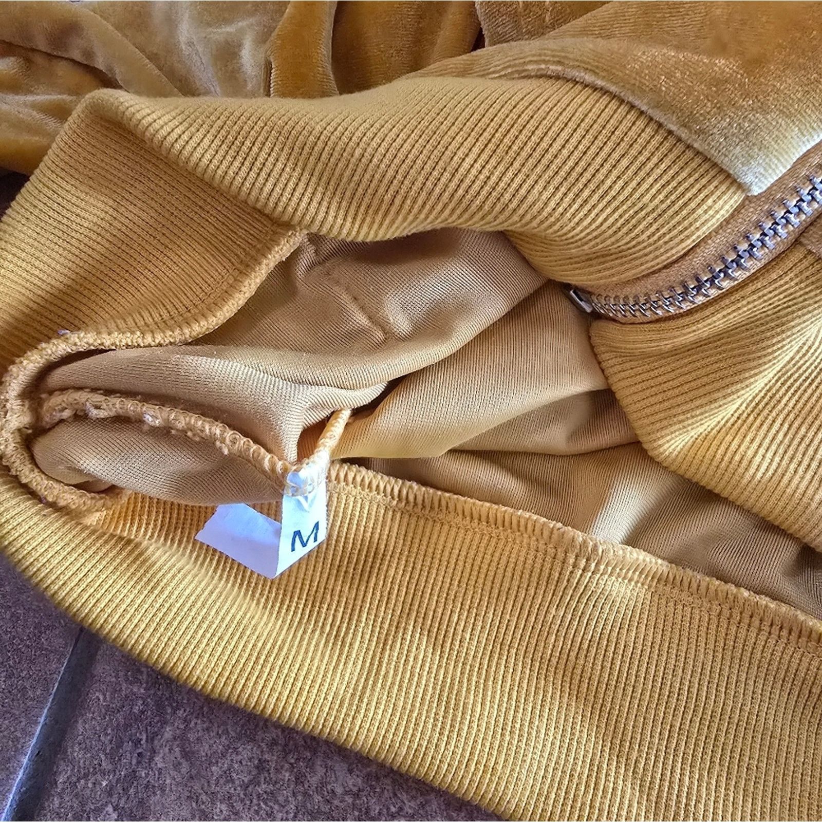 Other Mustard Velvet Lush Cropped Zip Up Size M / US 6-8 / IT 42-44 - 3 Thumbnail