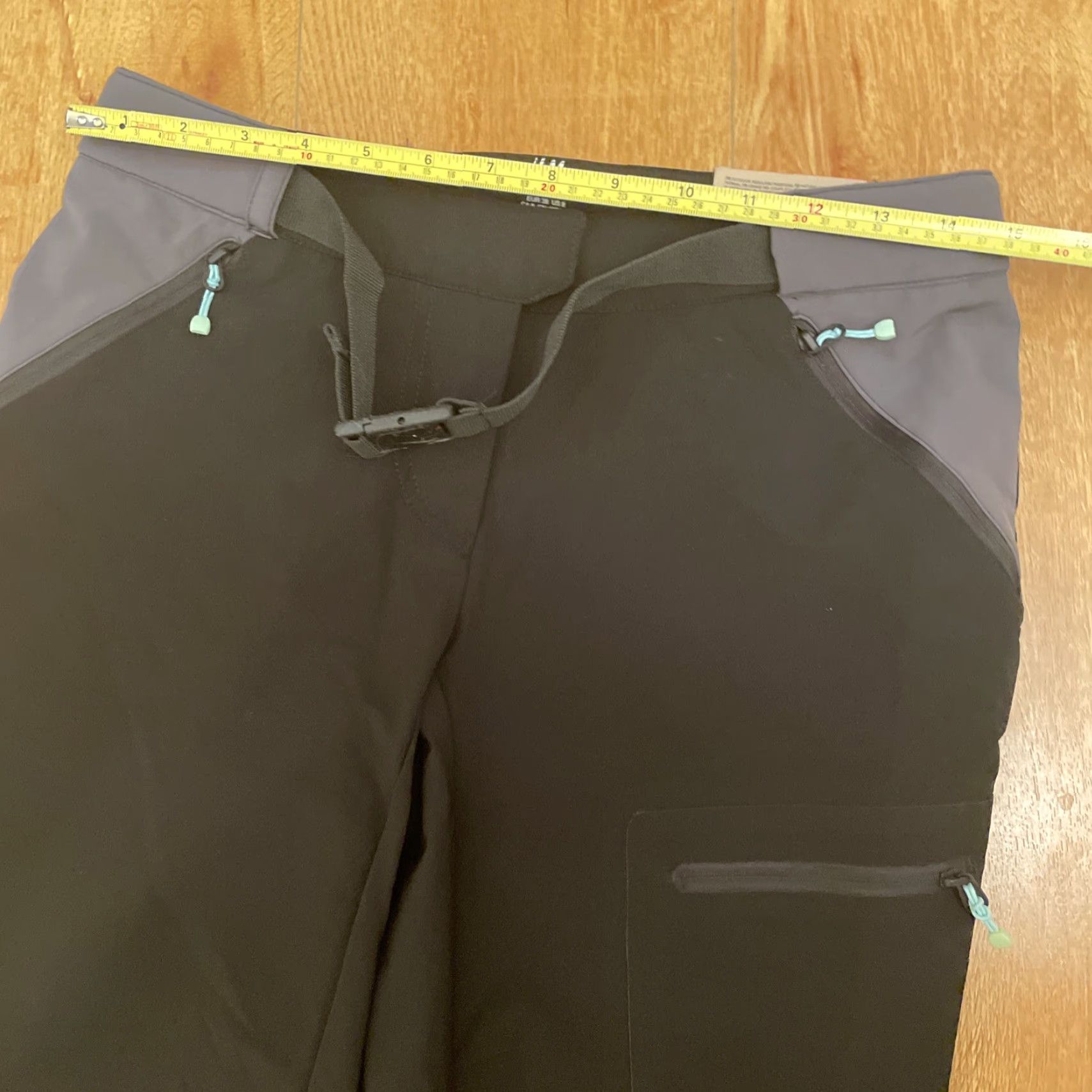 H&M VINTAGE H&M Water Repellent Utility Cargo Pants Black Sz 8 Pockets Buckle Belt Slim Women Regular Pants Size 30" / US 8 / IT 44 - 5 Thumbnail