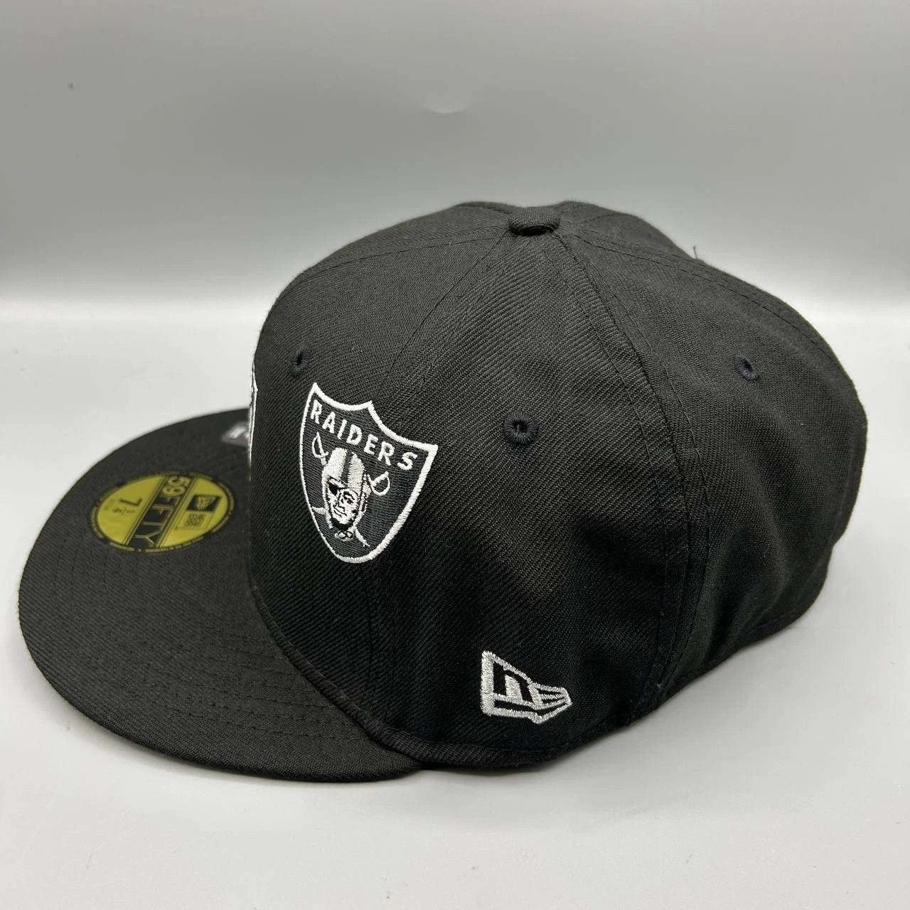 New Era Las Vegas Raiders x Just Don Hat Men 7 1/4 NFL Fitted Wool Size ONE SIZE - 7 Thumbnail