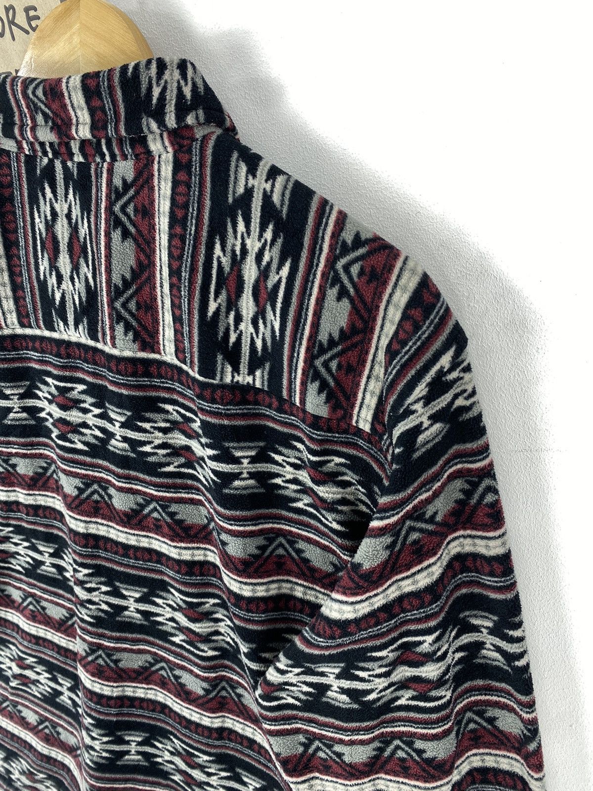 Flannel Uniqlo Flannel Navajo Unique Pattern Button Up Size US M / EU 48-50 / 2 - 5 Thumbnail